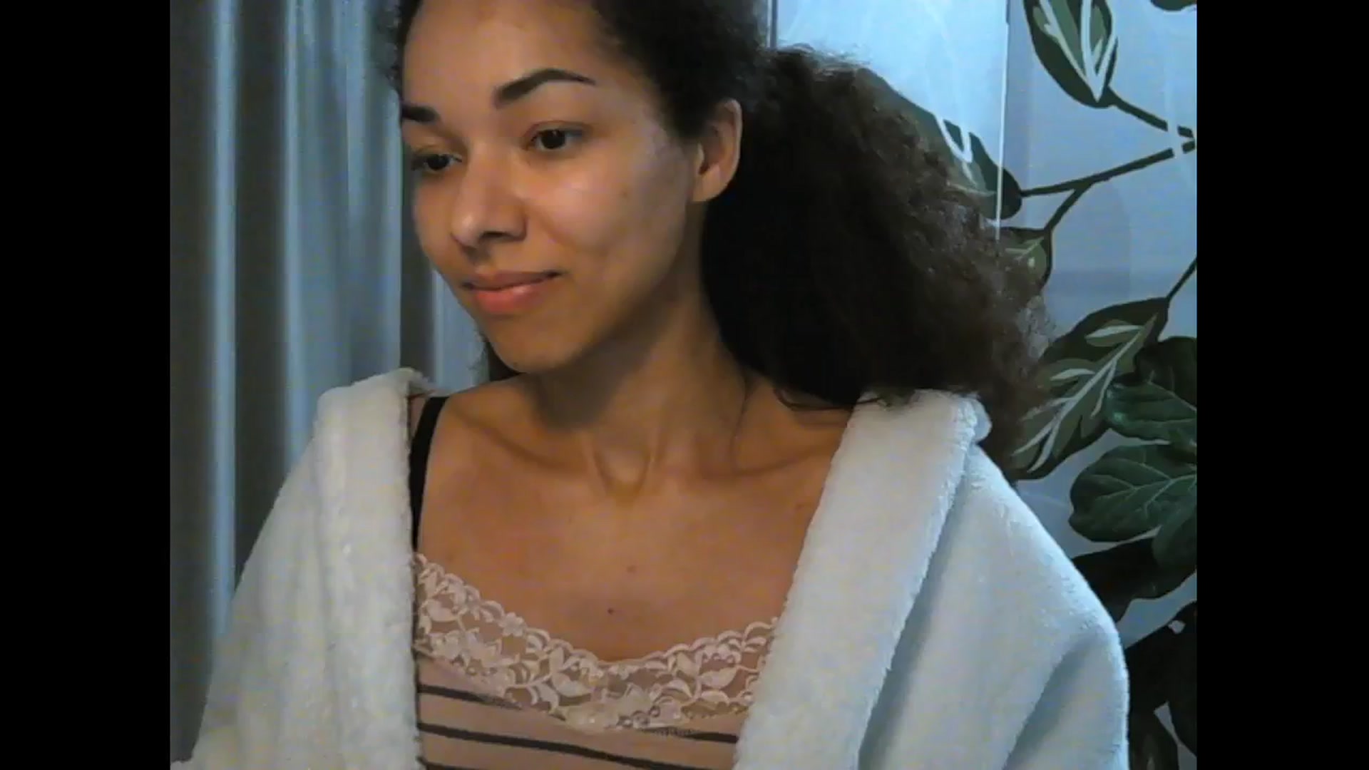 Gallery image thumbnail from Carmel_Dee's myfreecams stream on, 05/02/2026, 22:25 image 16 of 20
