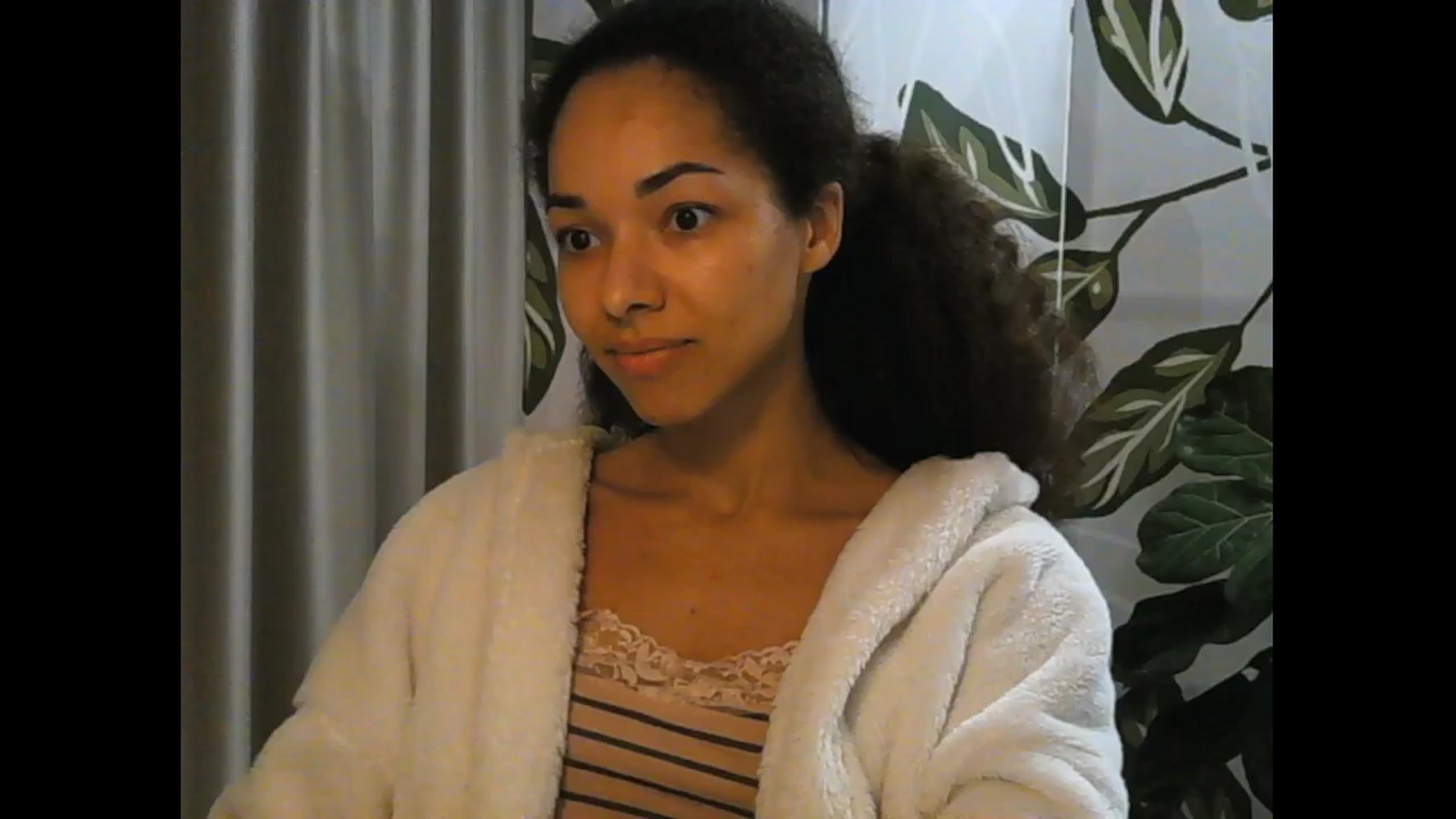 Gallery image thumbnail from Carmel_Dee's myfreecams stream on, 05/02/2026, 22:25 image 10 of 20