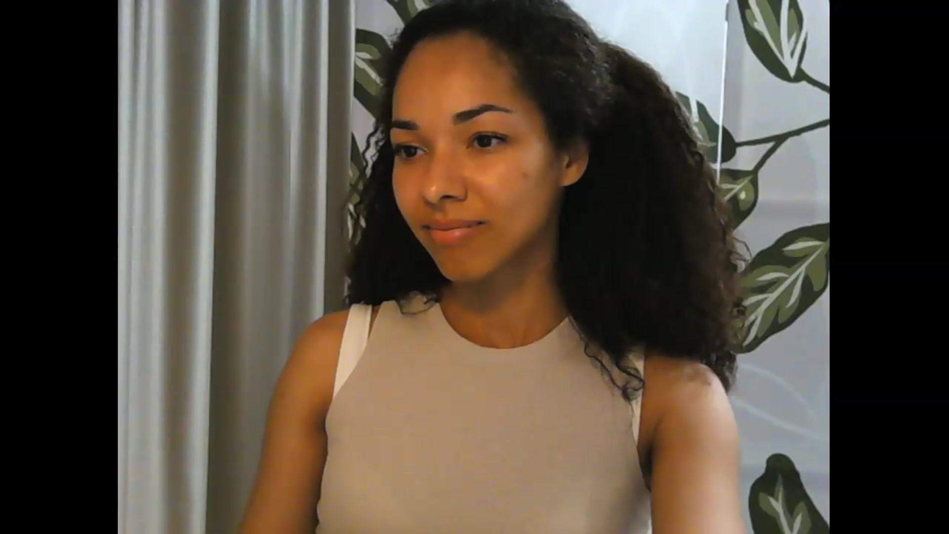 Gallery image thumbnail from Carmel_Dee's myfreecams stream on, 06/19/2026, 18:56 image 12 of 20