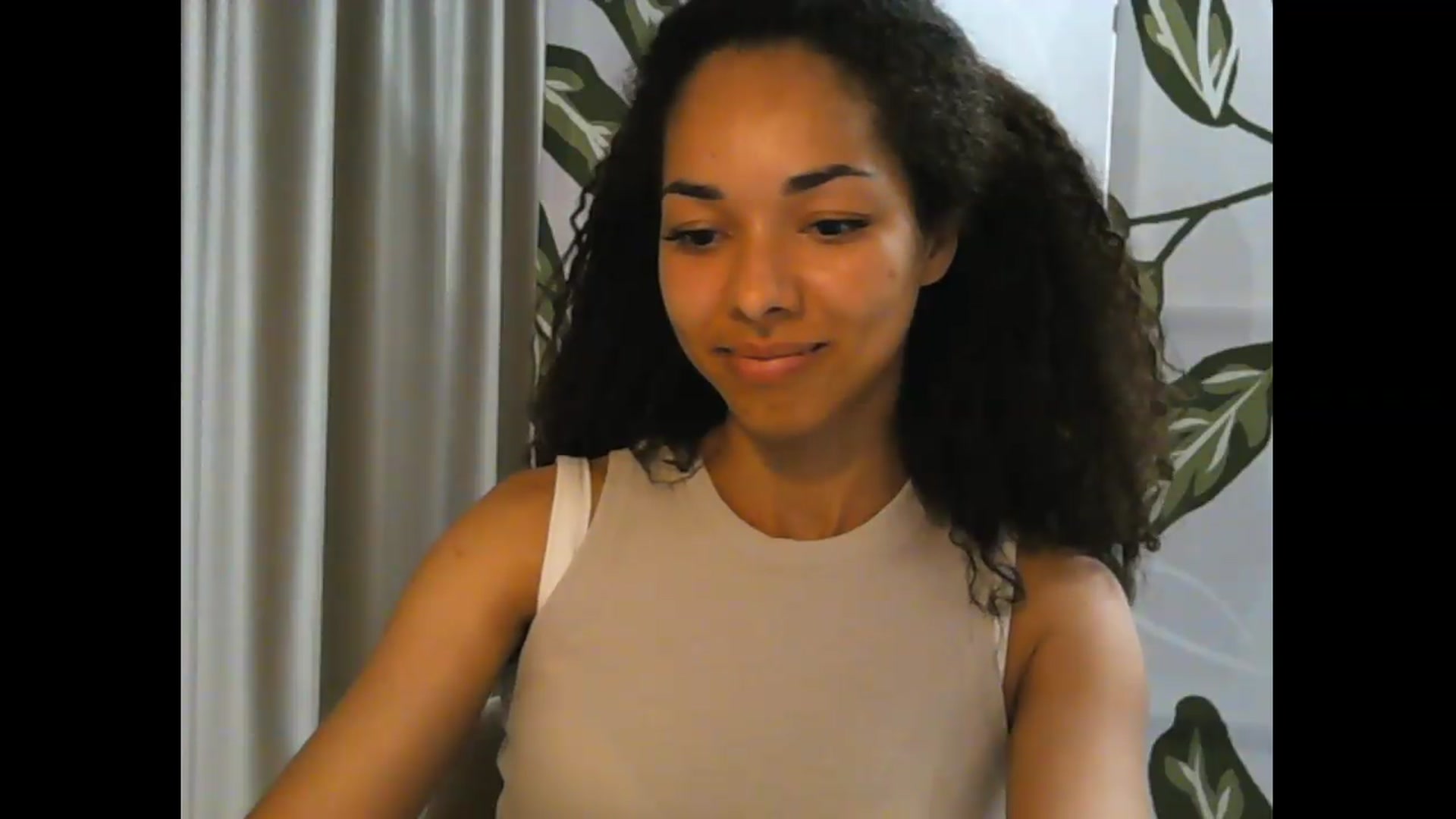 Gallery image thumbnail from Carmel_Dee's myfreecams stream on, 06/19/2026, 18:56 image 16 of 20