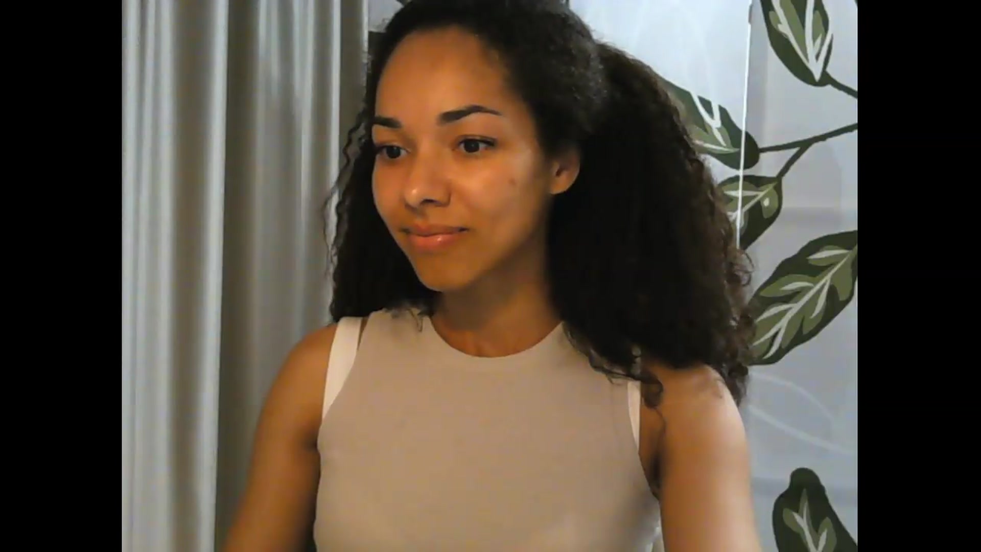 Gallery image thumbnail from Carmel_Dee's myfreecams stream on, 06/19/2026, 18:56 image 4 of 20