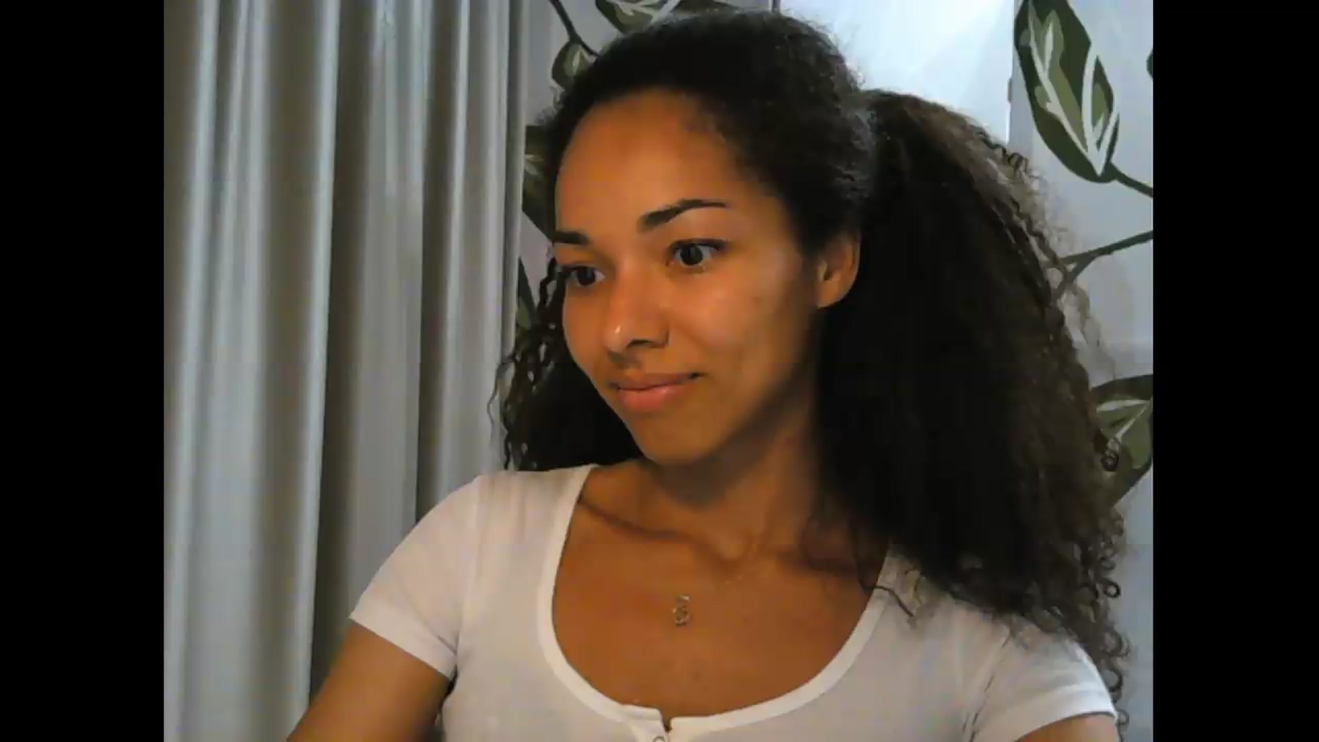 Gallery image thumbnail from Carmel_Dee's myfreecams stream on, 06/26/2026, 18:27 image 3 of 20