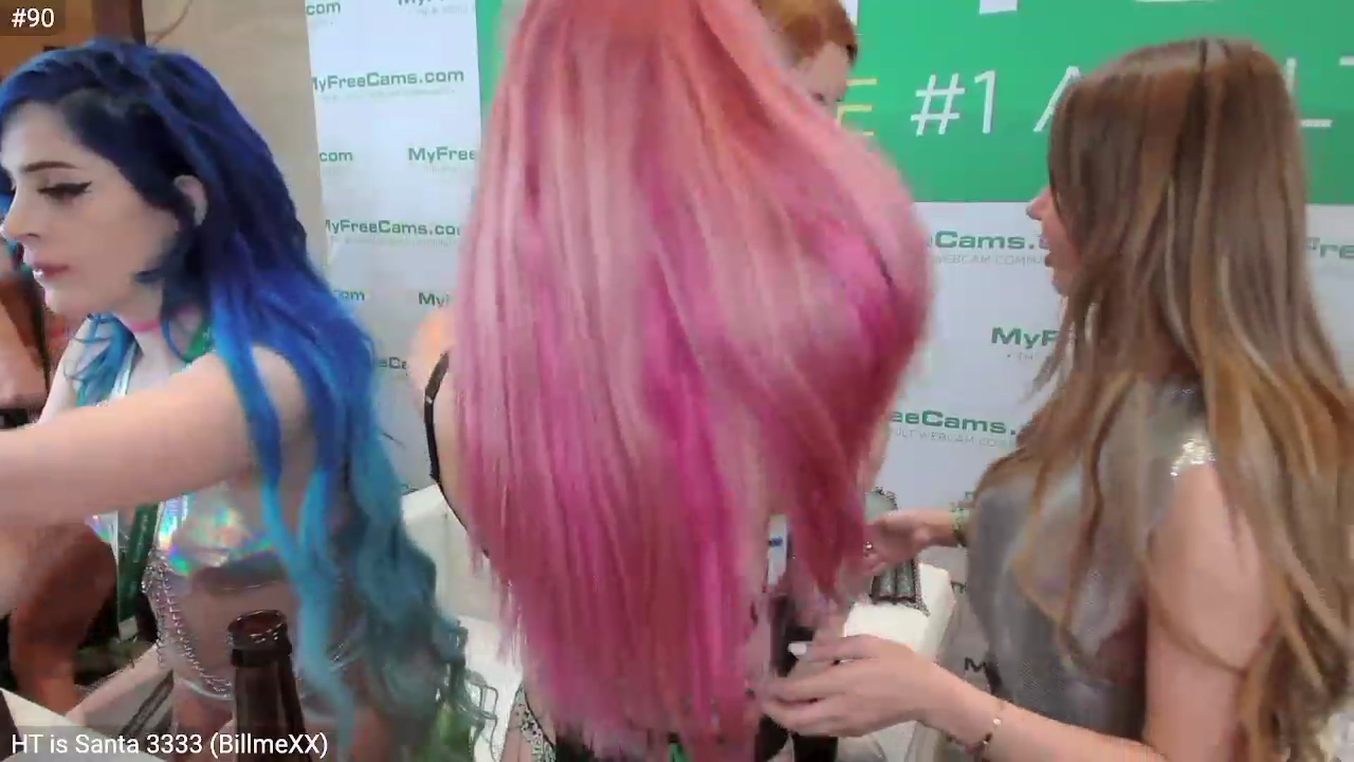Gallery image thumbnail from Carmen's myfreecams stream on, 01/06/2023, 02:50 image 17 of 20