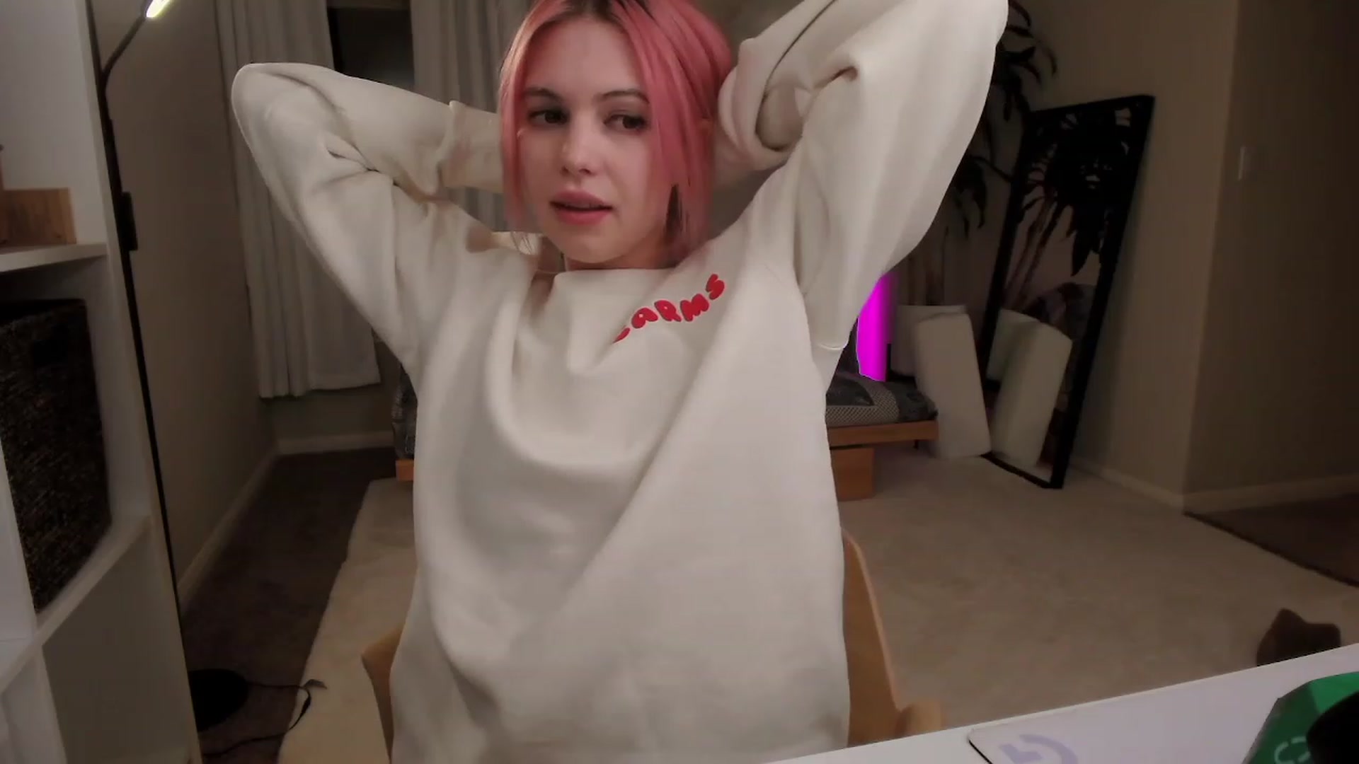 Gallery image thumbnail from Carmen's myfreecams stream on, 02/10/2023, 06:33 image 11 of 20