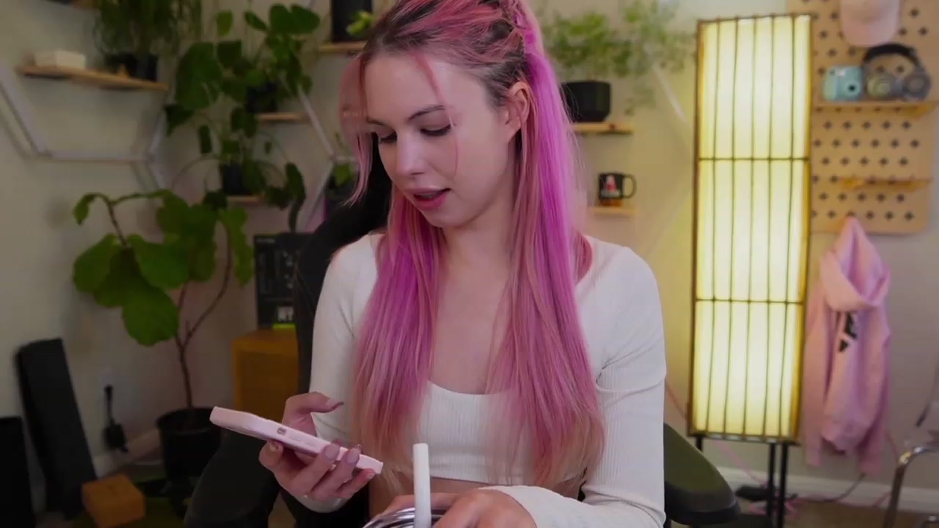 Gallery image thumbnail from Carmen's myfreecams stream on, 02/18/2023, 03:30 image 2 of 20