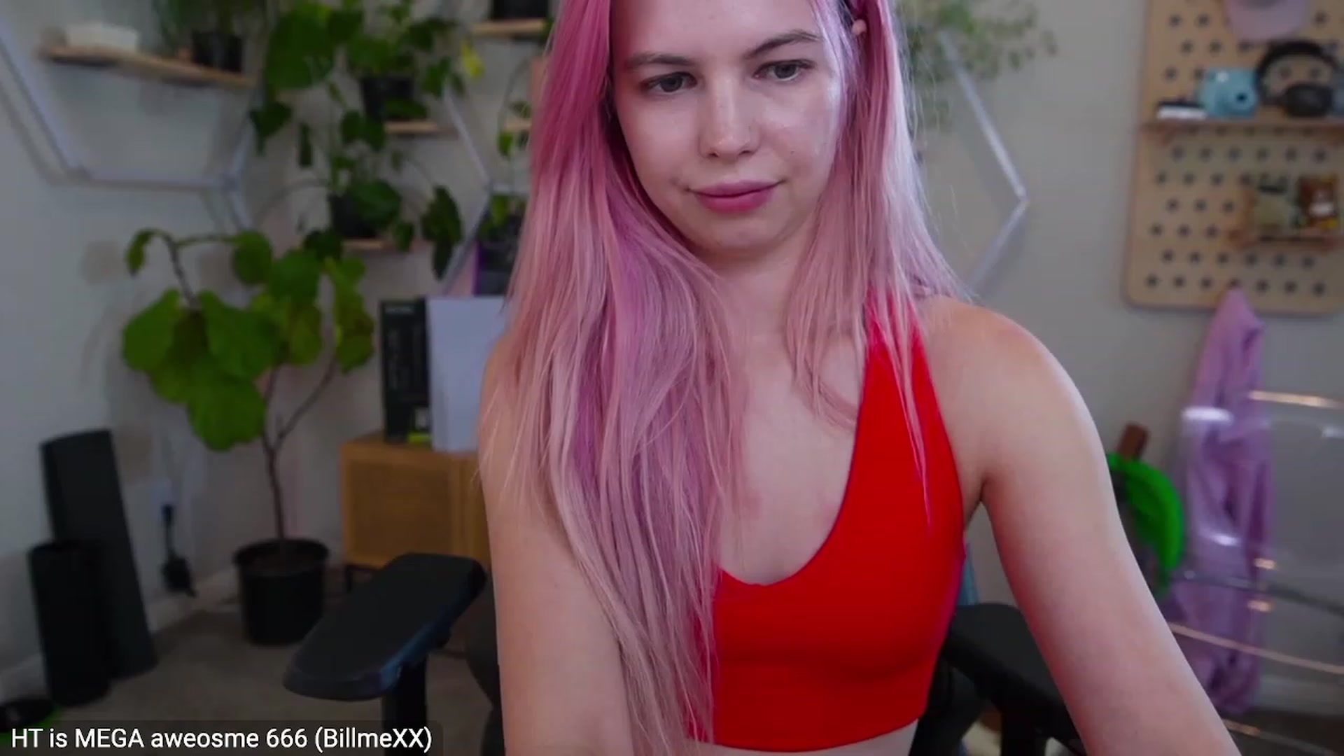 Gallery image thumbnail from Carmen's myfreecams stream on, 02/26/2023, 03:32 image 8 of 20