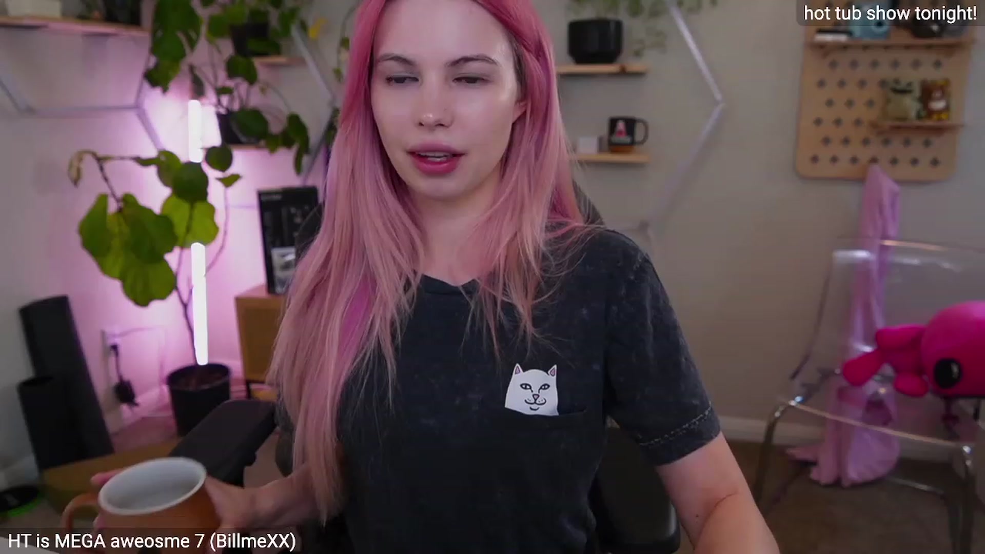 Gallery image thumbnail from Carmen's myfreecams stream on, 03/01/2023, 03:47 image 2 of 20