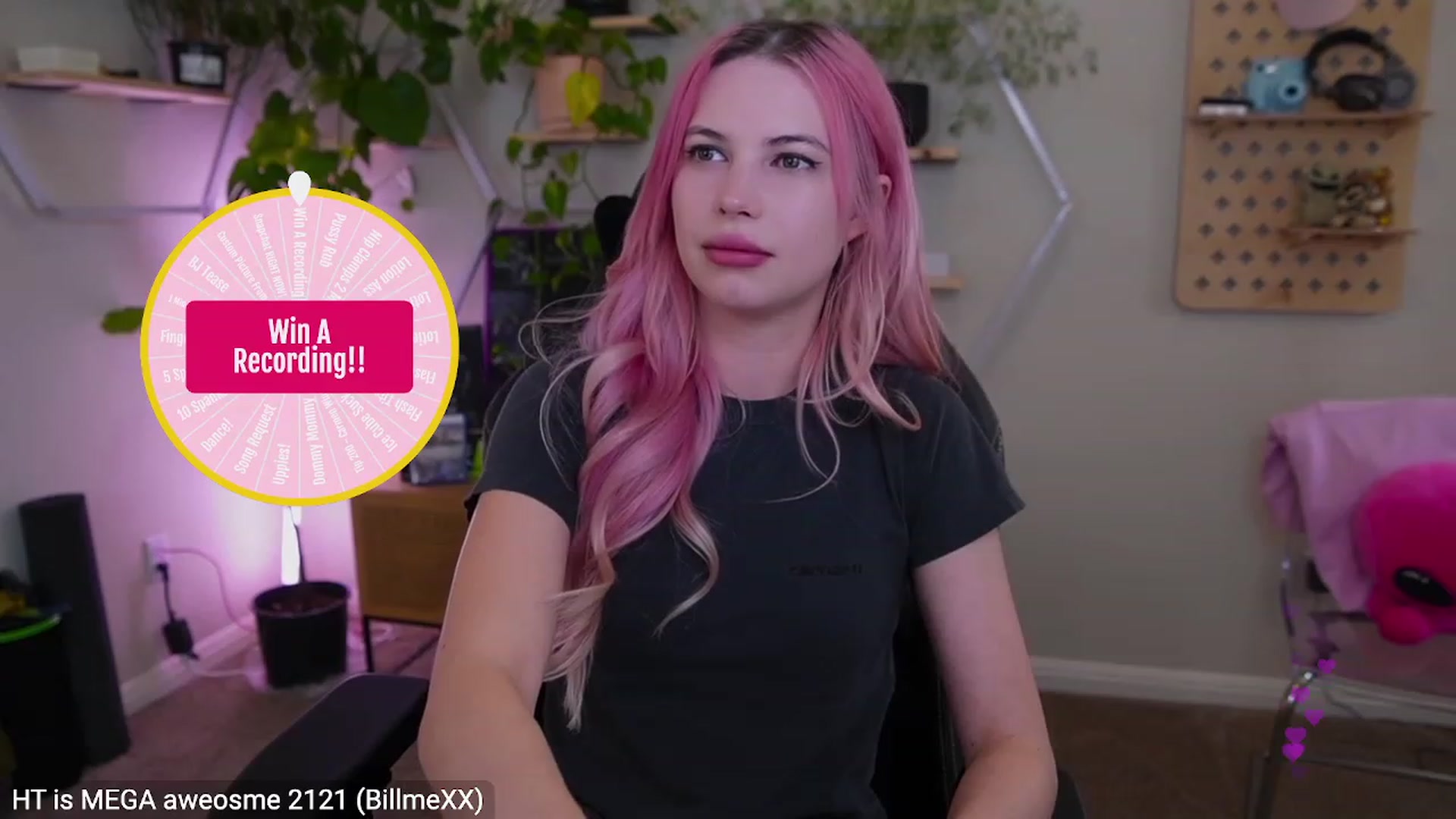 Gallery image thumbnail from Carmen's myfreecams stream on, 03/08/2023, 04:06 image 16 of 20