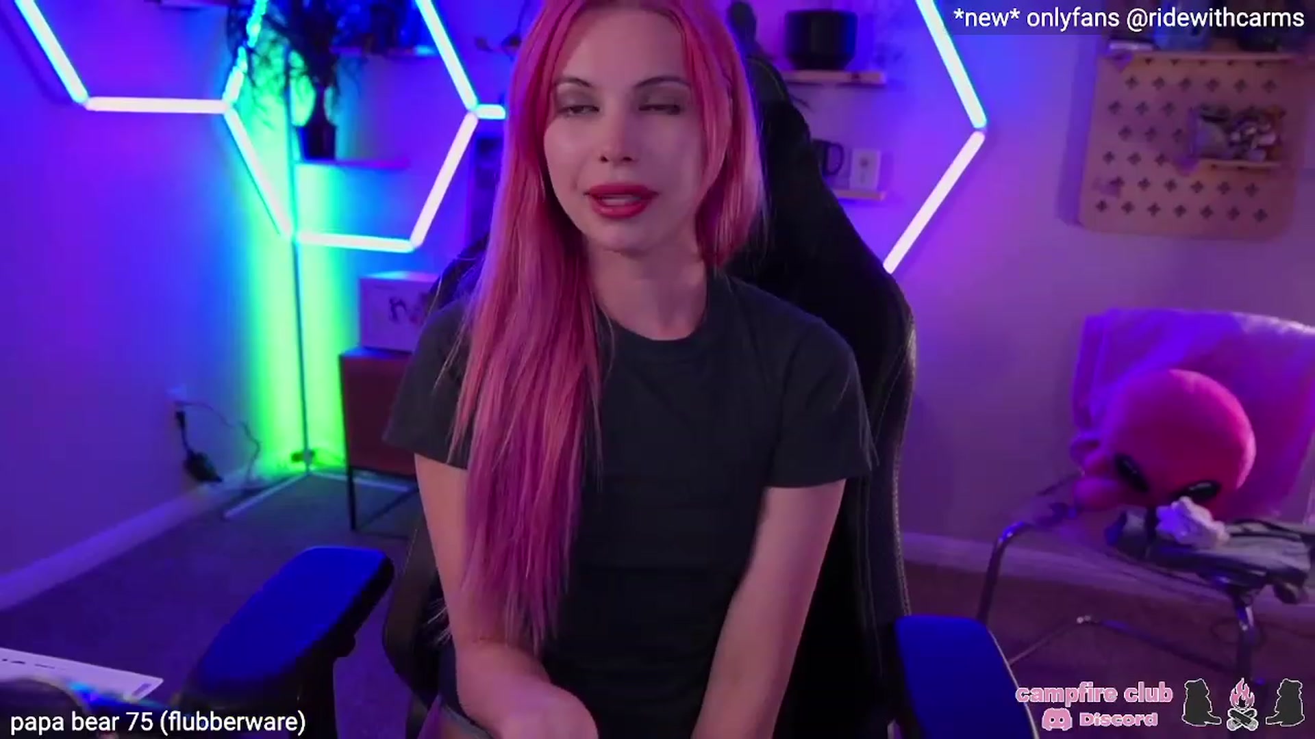 Gallery image thumbnail from Carmen's myfreecams stream on, 04/13/2023, 06:07 image 20 of 20