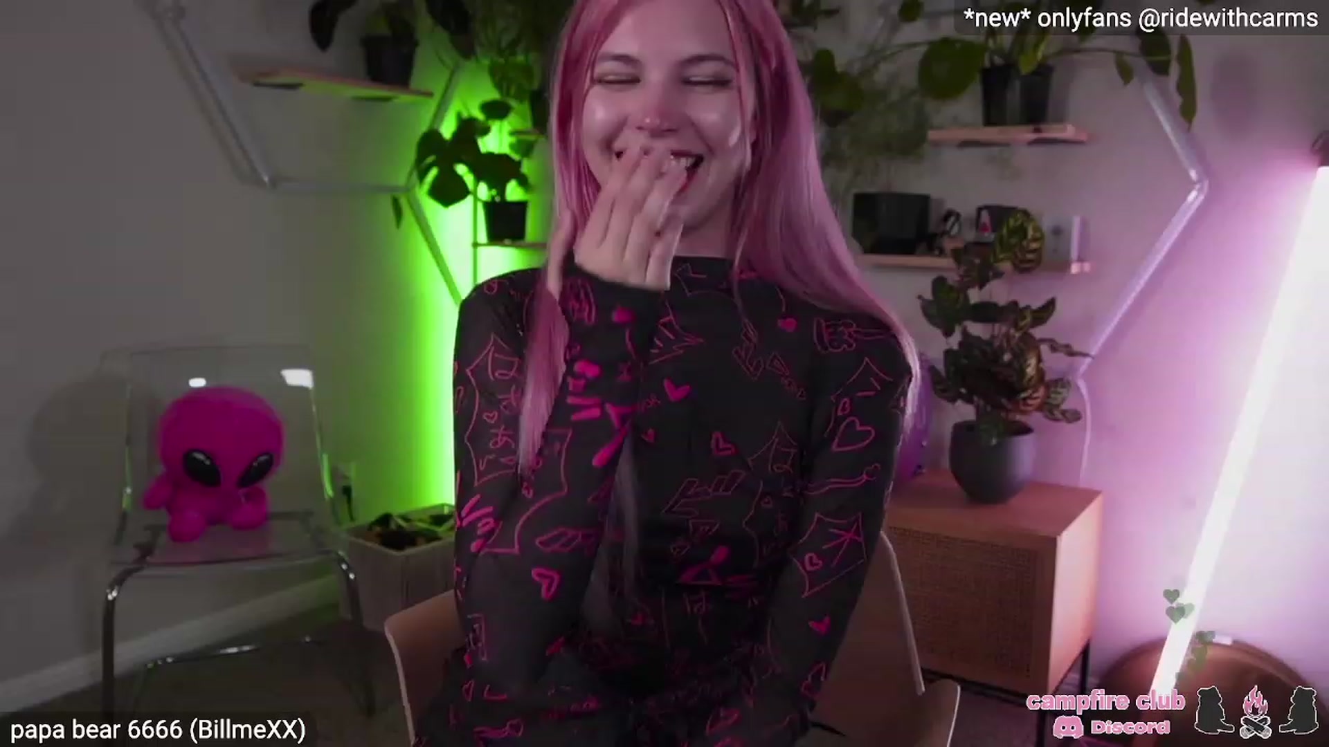 Gallery image thumbnail from Carmen's myfreecams stream on, 04/29/2023, 04:32 image 14 of 20