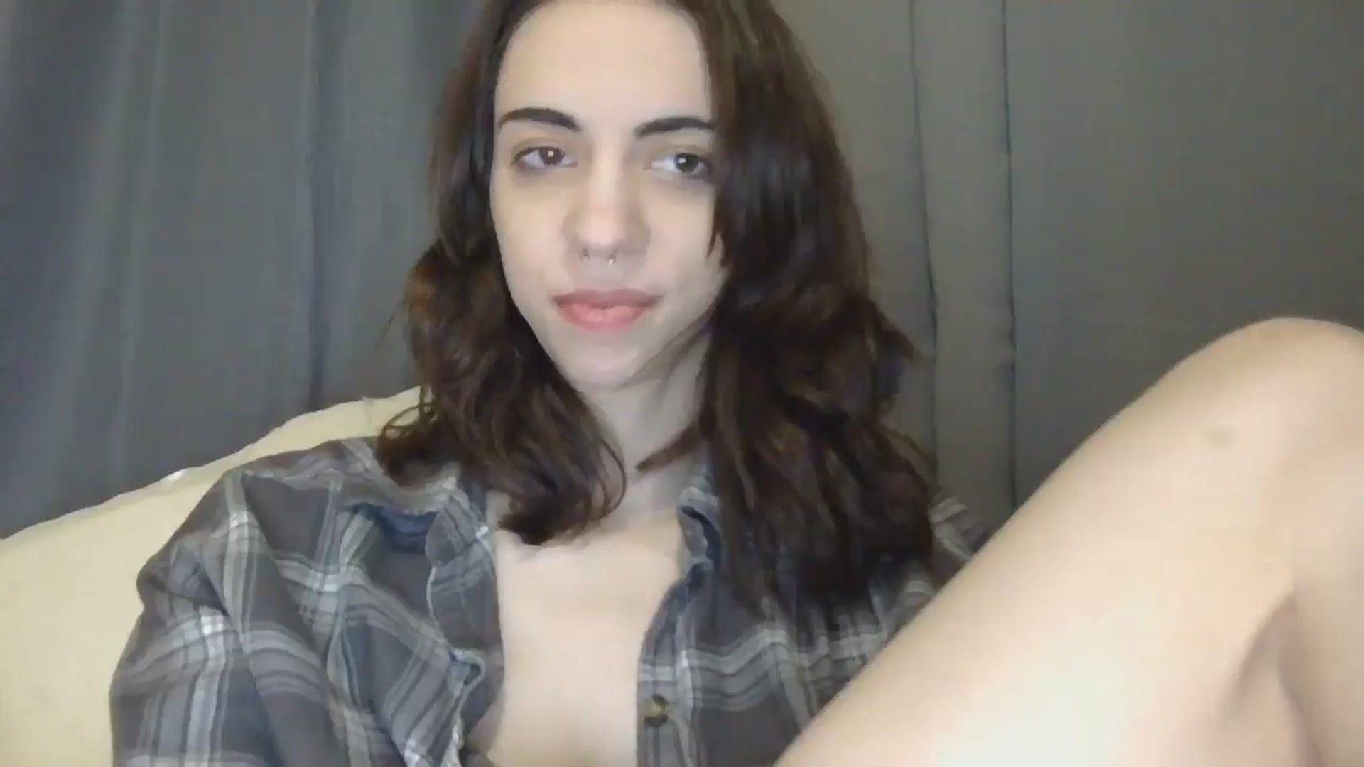 Gallery image thumbnail from CarmenDoll's myfreecams stream on, 01/17/2025, 01:06 image 3 of 20