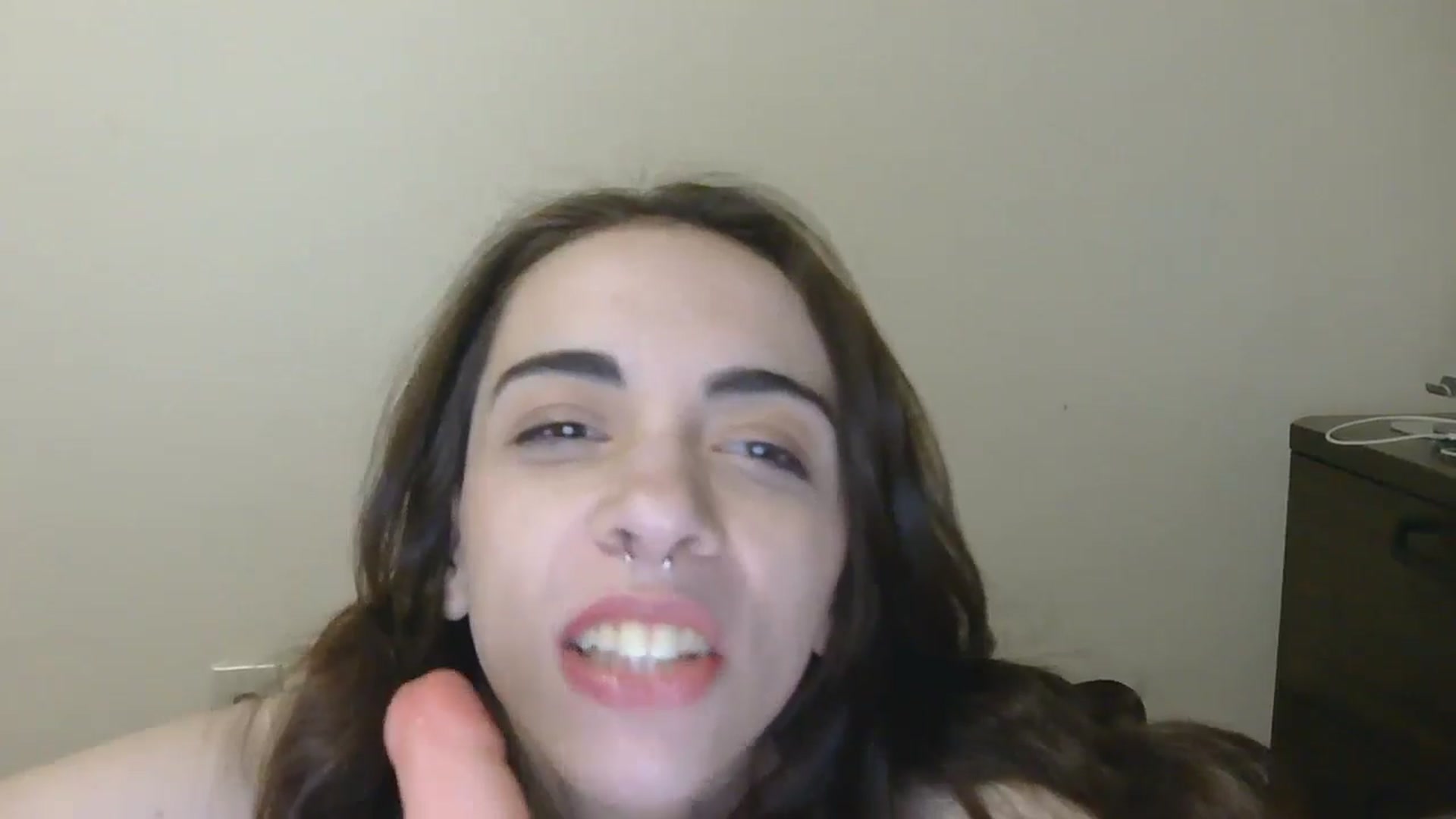 Gallery image thumbnail from CarmenDoll's myfreecams stream on, 01/17/2025, 01:06 image 16 of 20