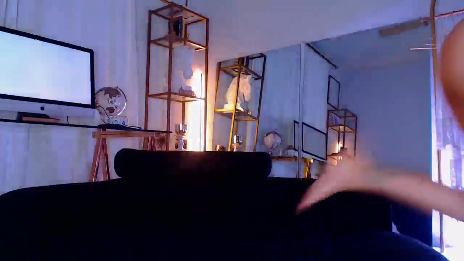 Gallery image thumbnail from Carmen_Bella's myfreecams stream on, 03/05/2025, 02:23 image 14 of 20