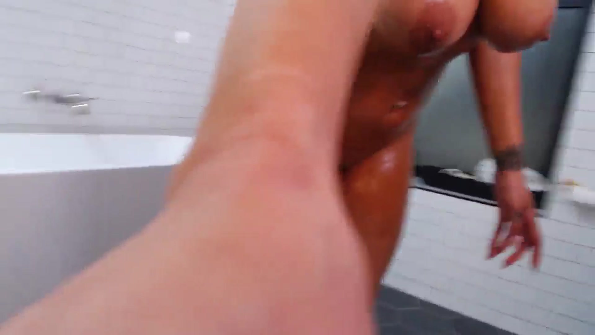 Gallery image thumbnail from Carmen_Bella's myfreecams stream on, 03/22/2025, 04:16 image 12 of 20