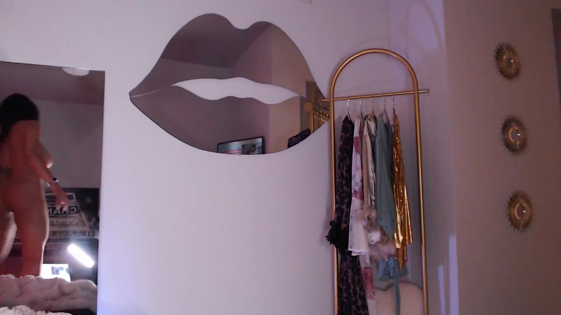 Gallery image thumbnail from Carmen_Bella's myfreecams stream on, 03/27/2025, 01:10 image 13 of 20