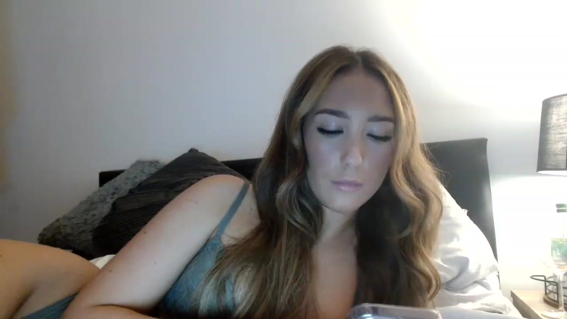Gallery image thumbnail from Carmenxlouise's myfreecams stream on, 01/30/2023, 20:05 image 9 of 20
