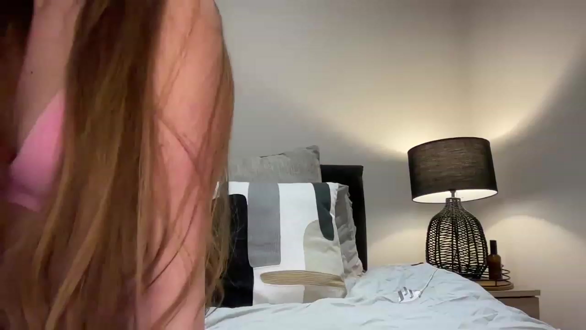 Gallery image thumbnail from Carmenxlouise's myfreecams stream on, 03/12/2023, 22:58 image 1 of 20
