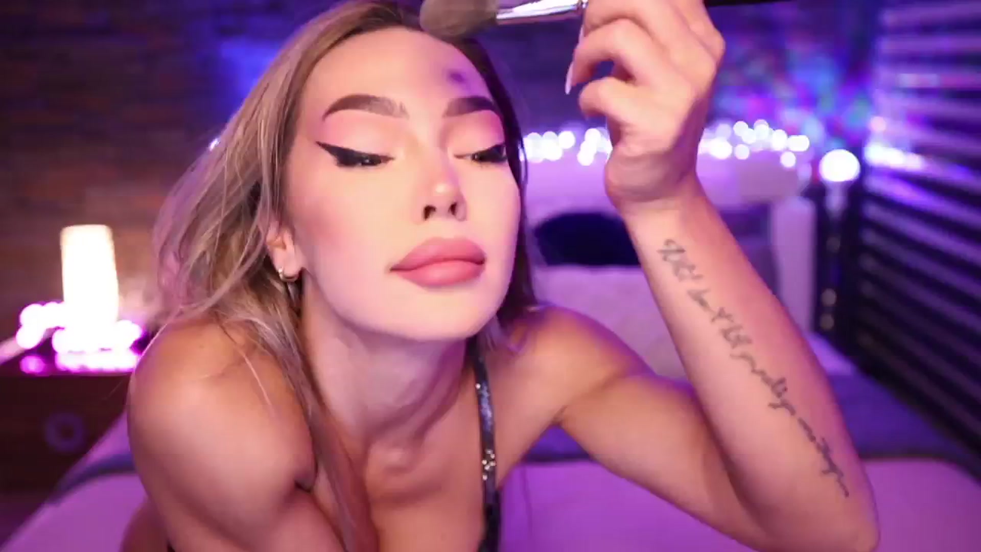 Gallery image thumbnail from Carminahot's myfreecams stream on, 09/07/2025, 03:27 image 1 of 20