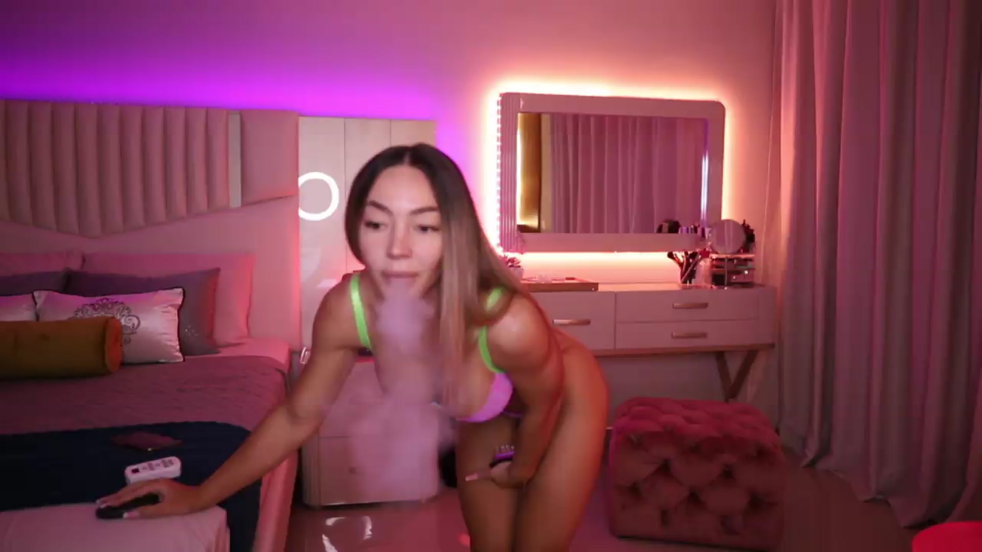 Gallery image thumbnail from Carminahot's myfreecams stream on, 06/23/2026, 01:16 image 9 of 20