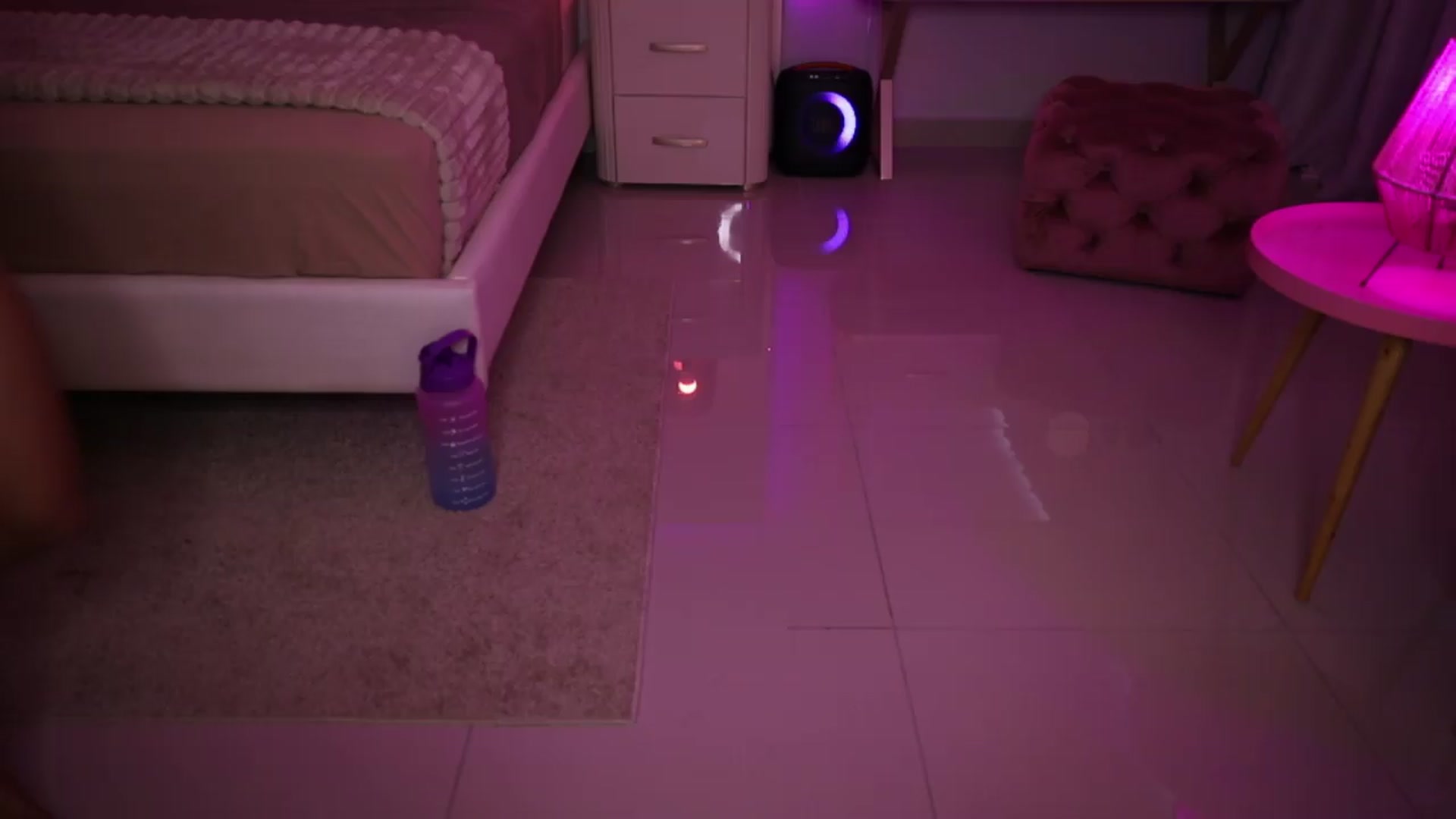 Gallery image thumbnail from Carminahot's myfreecams stream on, 07/06/2026, 24:01 image 3 of 20