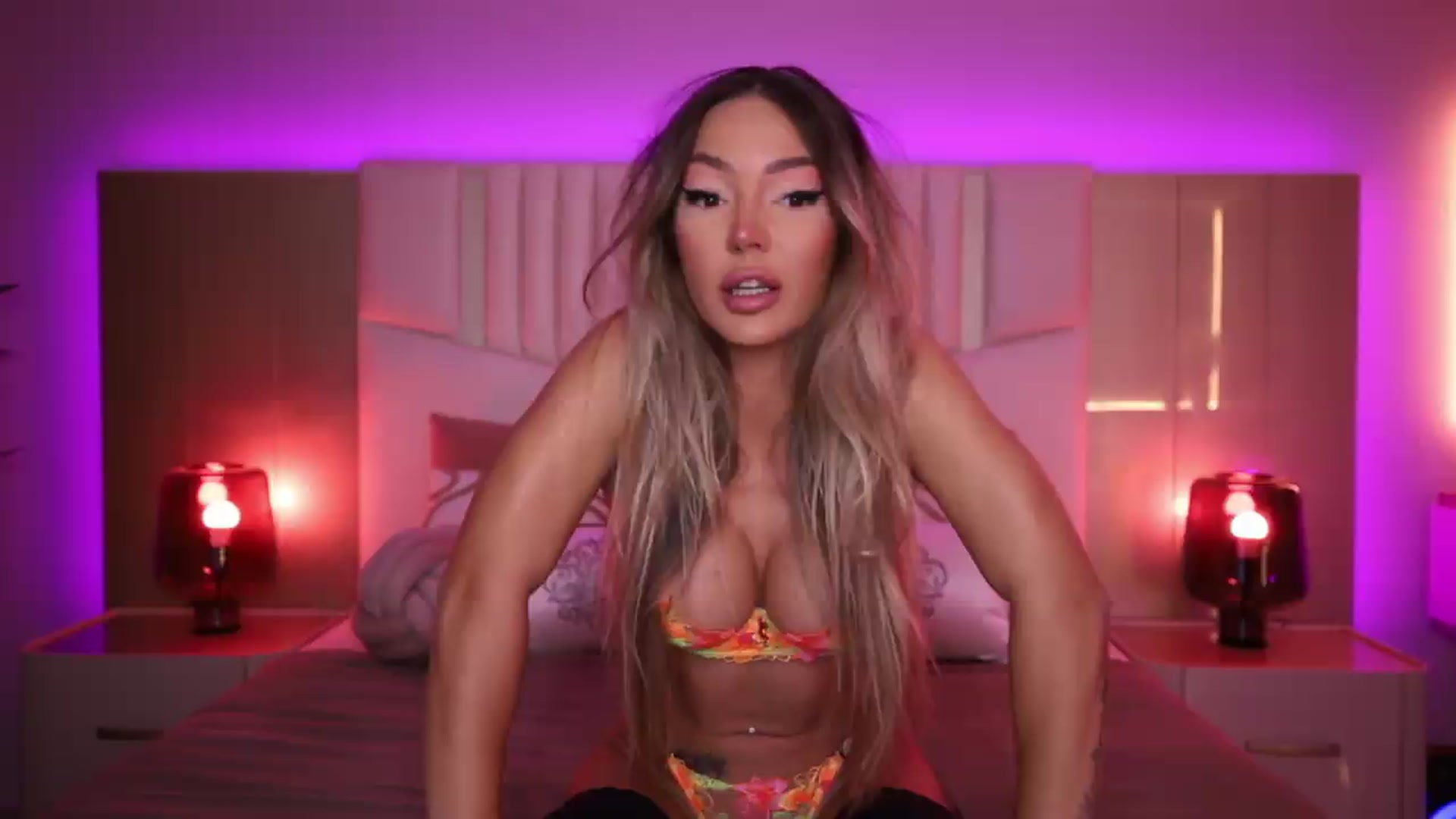 Gallery image thumbnail from Carminahot's myfreecams stream on, 07/16/2026, 23:52 image 14 of 20