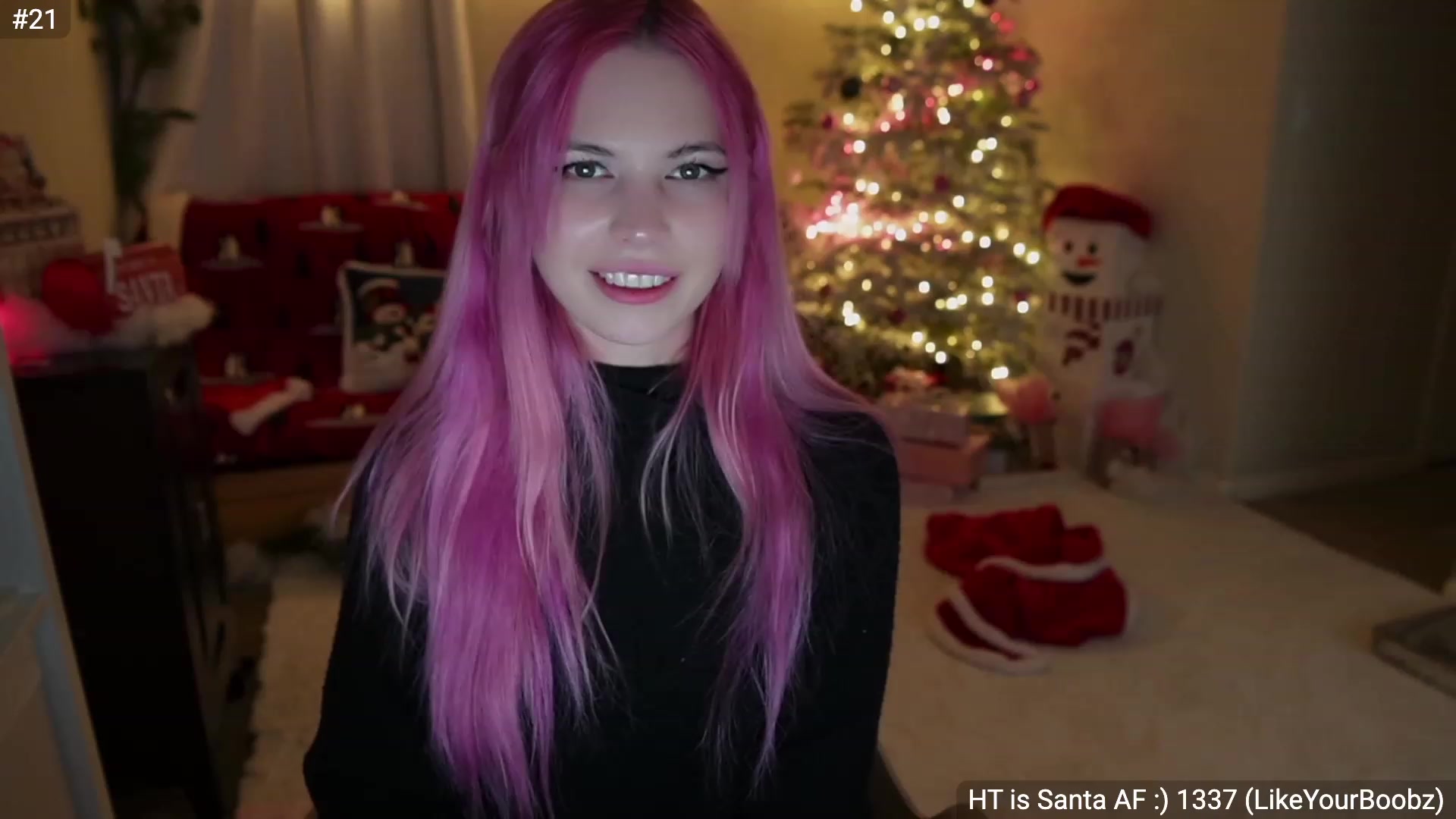 Gallery image thumbnail from Carmsmas's myfreecams stream on, 12/04/2022, 07:38 image 4 of 20