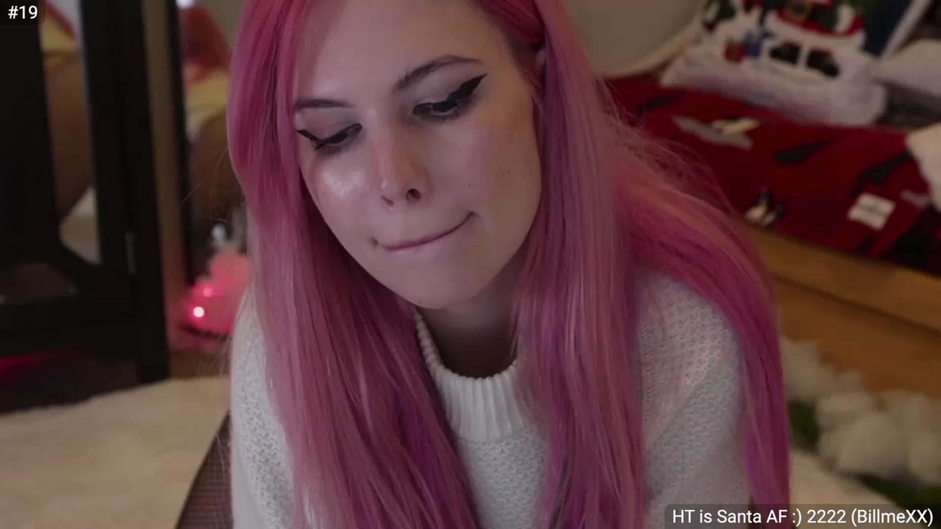 Gallery image thumbnail from Carmsmas's myfreecams stream on, 12/05/2022, 05:40 image 9 of 20
