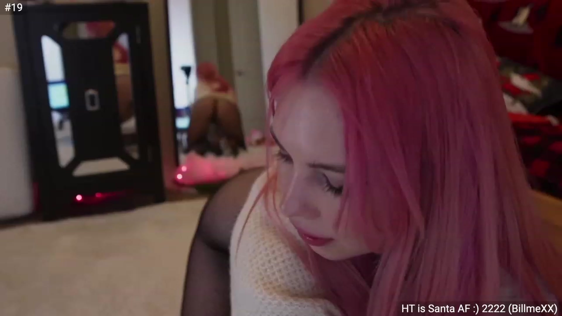 Gallery image thumbnail from Carmsmas's myfreecams stream on, 12/05/2022, 05:40 image 16 of 20
