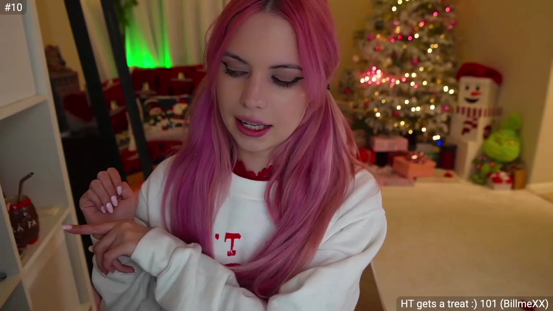 Gallery image thumbnail from Carmsmas's myfreecams stream on, 12/08/2022, 03:45 image 6 of 20