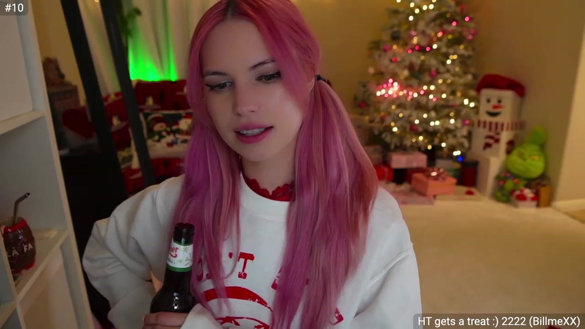 Gallery image thumbnail from Carmsmas's myfreecams stream on, 12/08/2022, 07:27 image 2 of 20