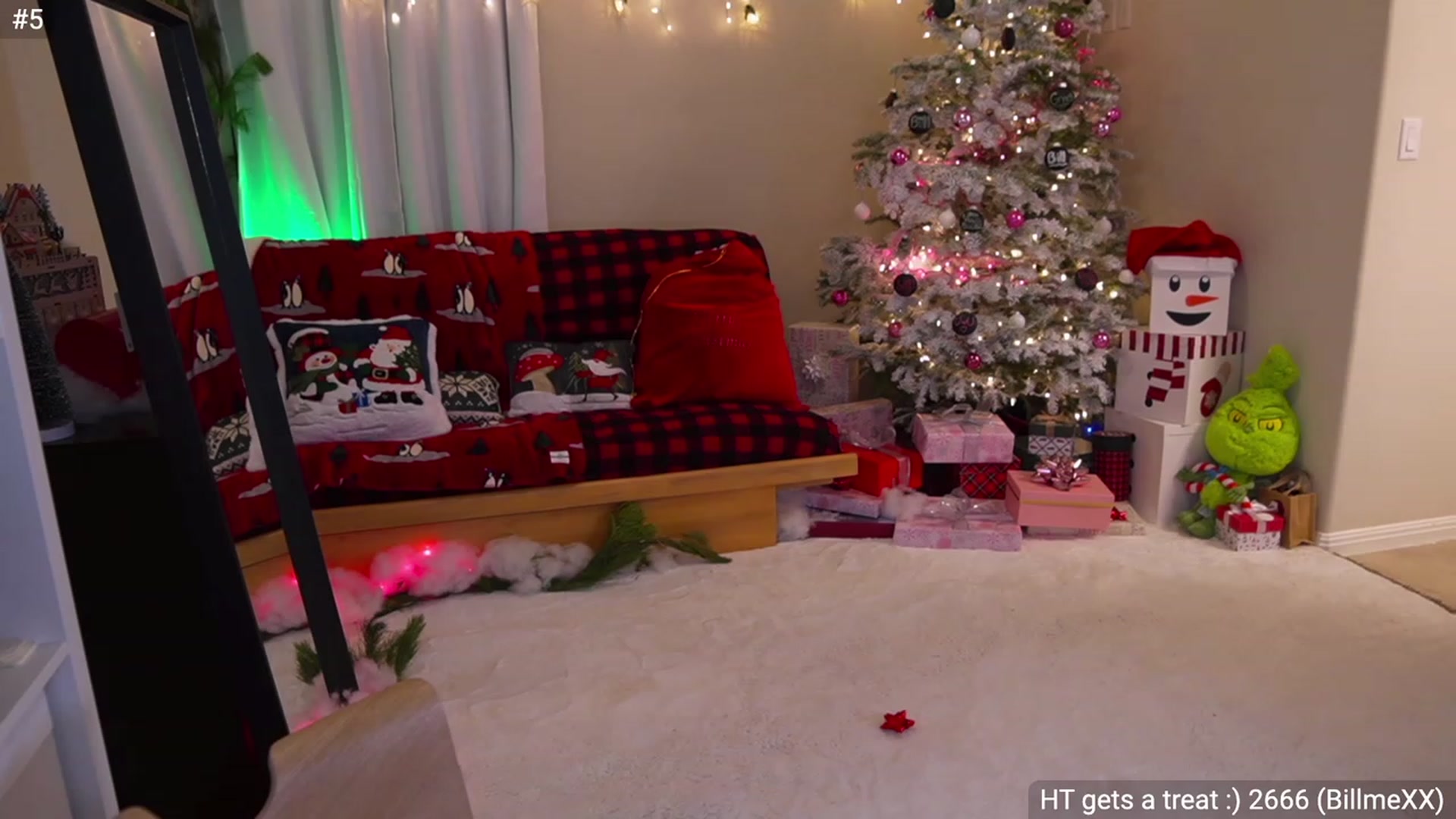 Gallery image thumbnail from Carmsmas's myfreecams stream on, 12/08/2022, 08:16 image 9 of 20