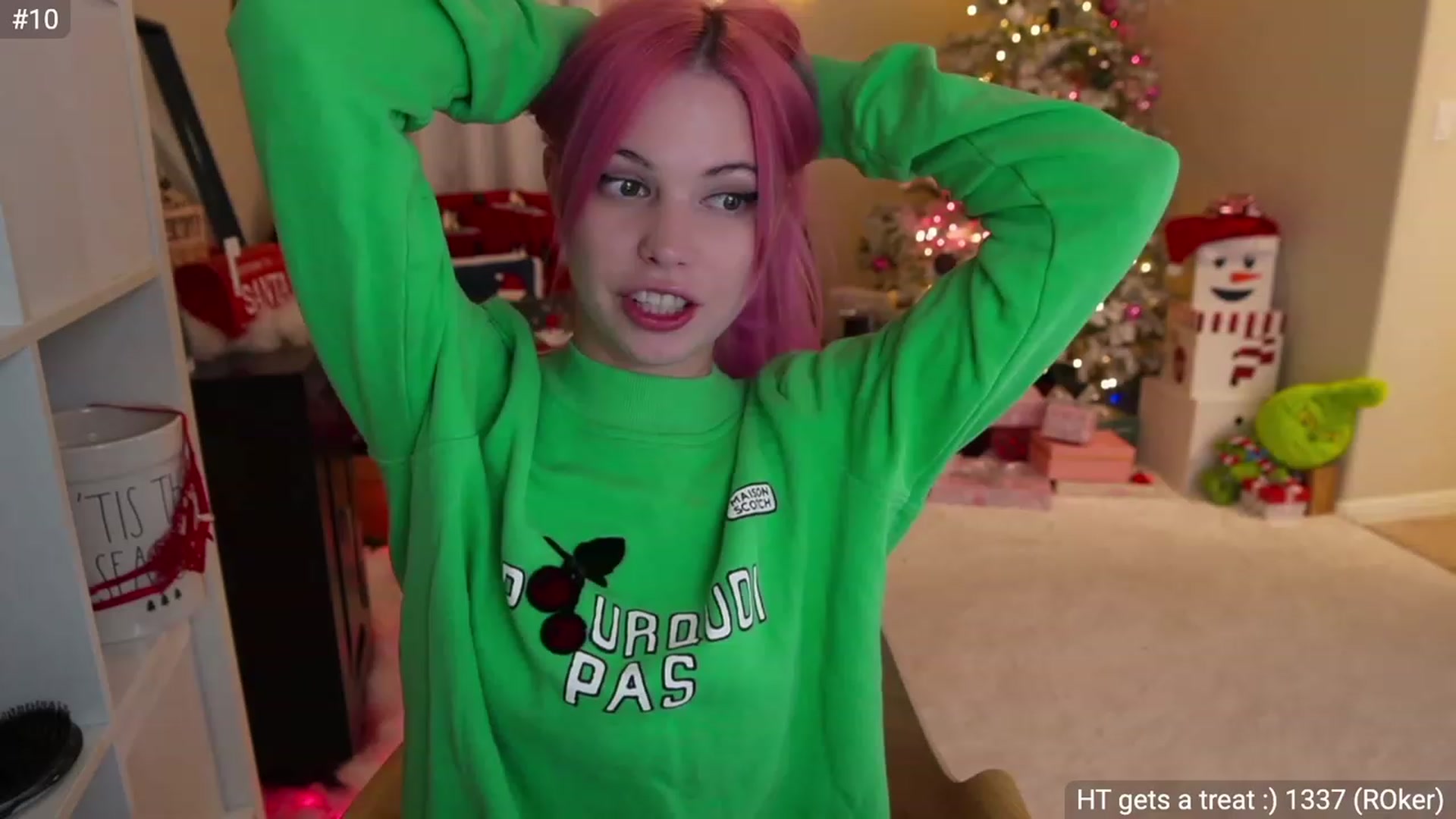 Gallery image thumbnail from Carmsmas's myfreecams stream on, 12/10/2022, 07:16 image 2 of 20
