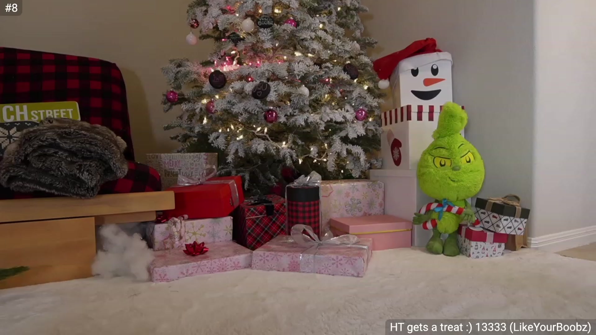 Gallery image thumbnail from Carmsmas's myfreecams stream on, 12/12/2022, 08:49 image 10 of 20