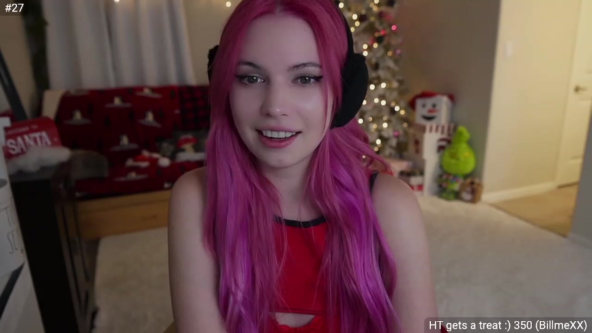 Gallery image thumbnail from Carmsmas's myfreecams stream on, 12/22/2022, 06:25 image 3 of 20