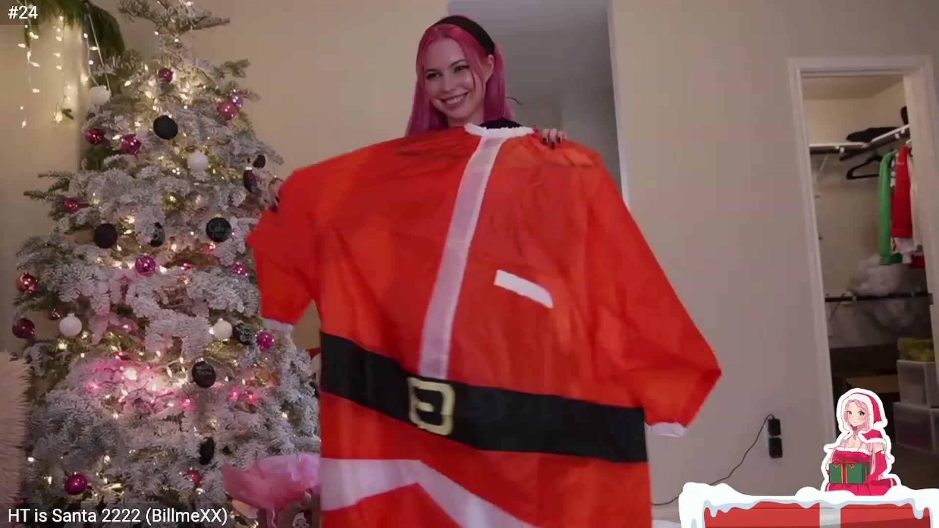 Gallery image thumbnail from Carmsmas's myfreecams stream on, 12/27/2022, 05:27 image 12 of 20