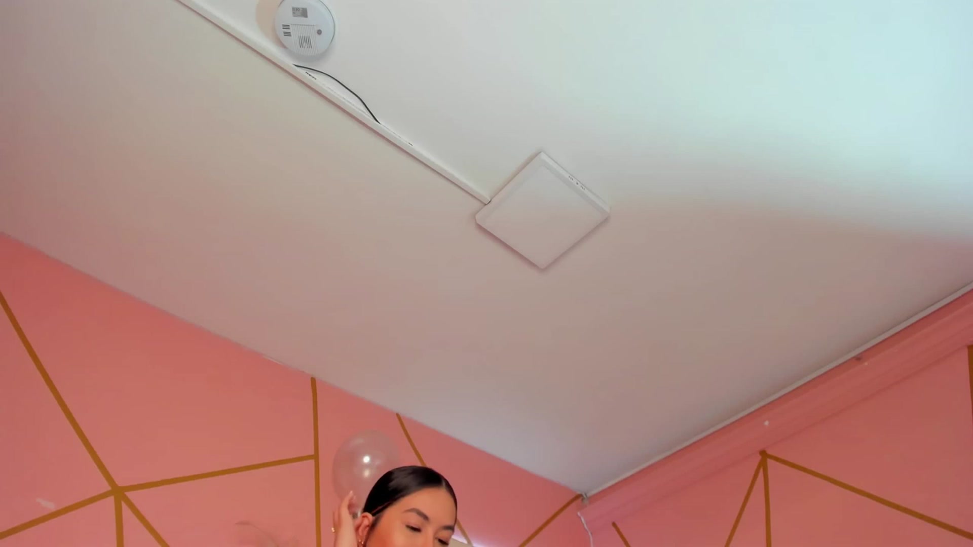 Gallery image thumbnail from Caro_Cano's myfreecams stream on, 12/07/2022, 19:17 image 15 of 20