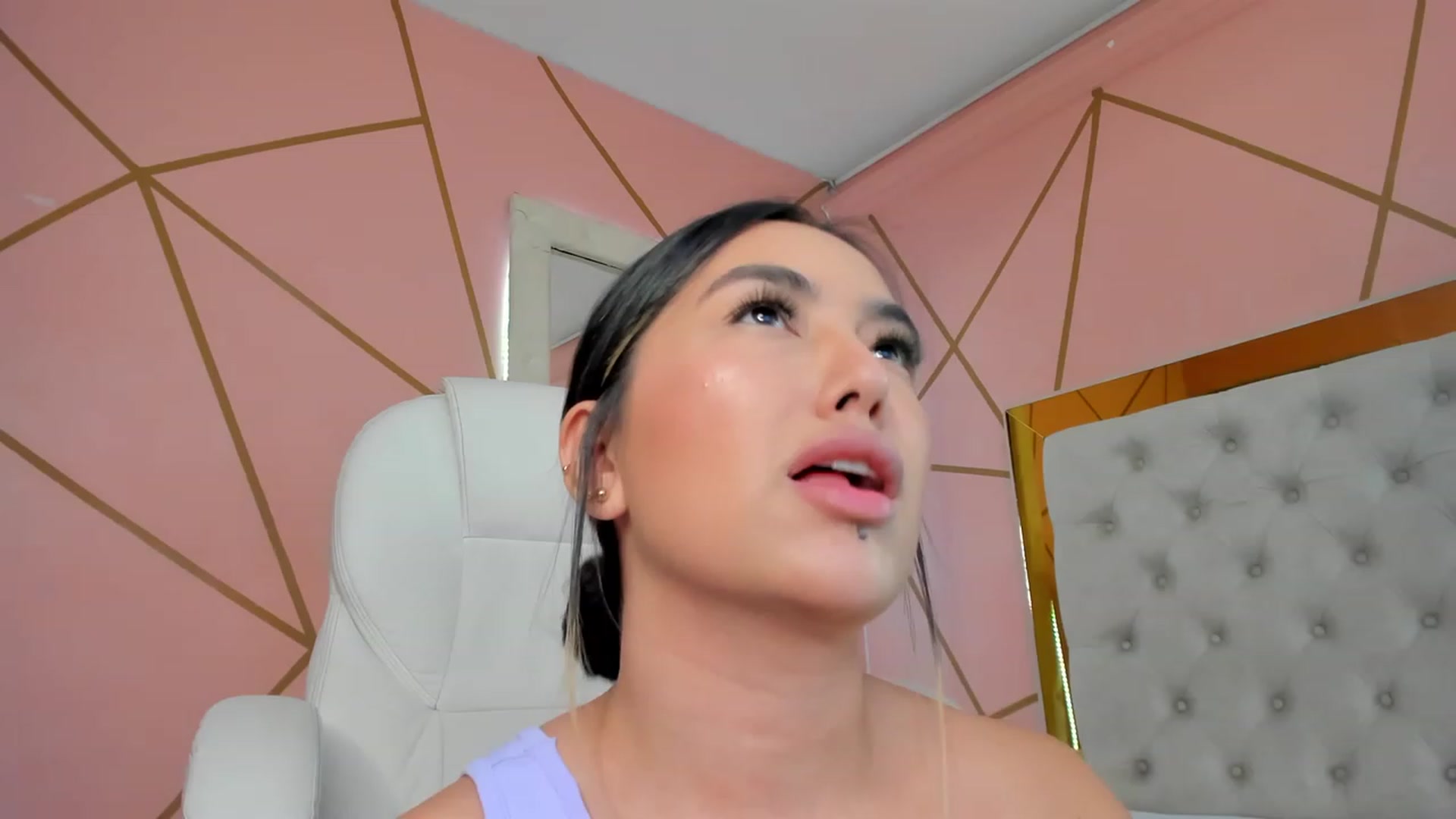 Gallery image thumbnail from Caro_Cano's myfreecams stream on, 12/22/2022, 15:50 image 11 of 20