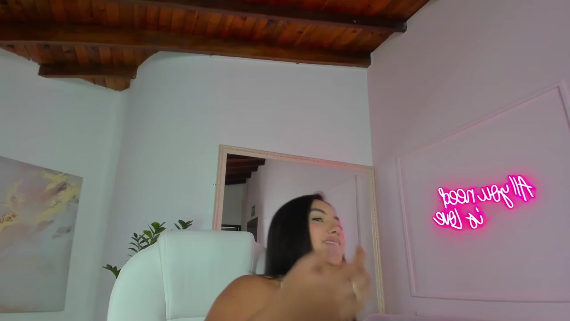 Gallery image thumbnail from Caro_Cano's myfreecams stream on, 01/18/2023, 17:48 image 4 of 20