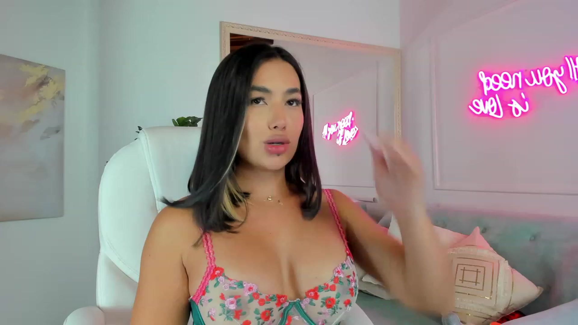 Gallery image thumbnail from Caro_Cano's myfreecams stream on, 01/26/2023, 17:47 image 2 of 20