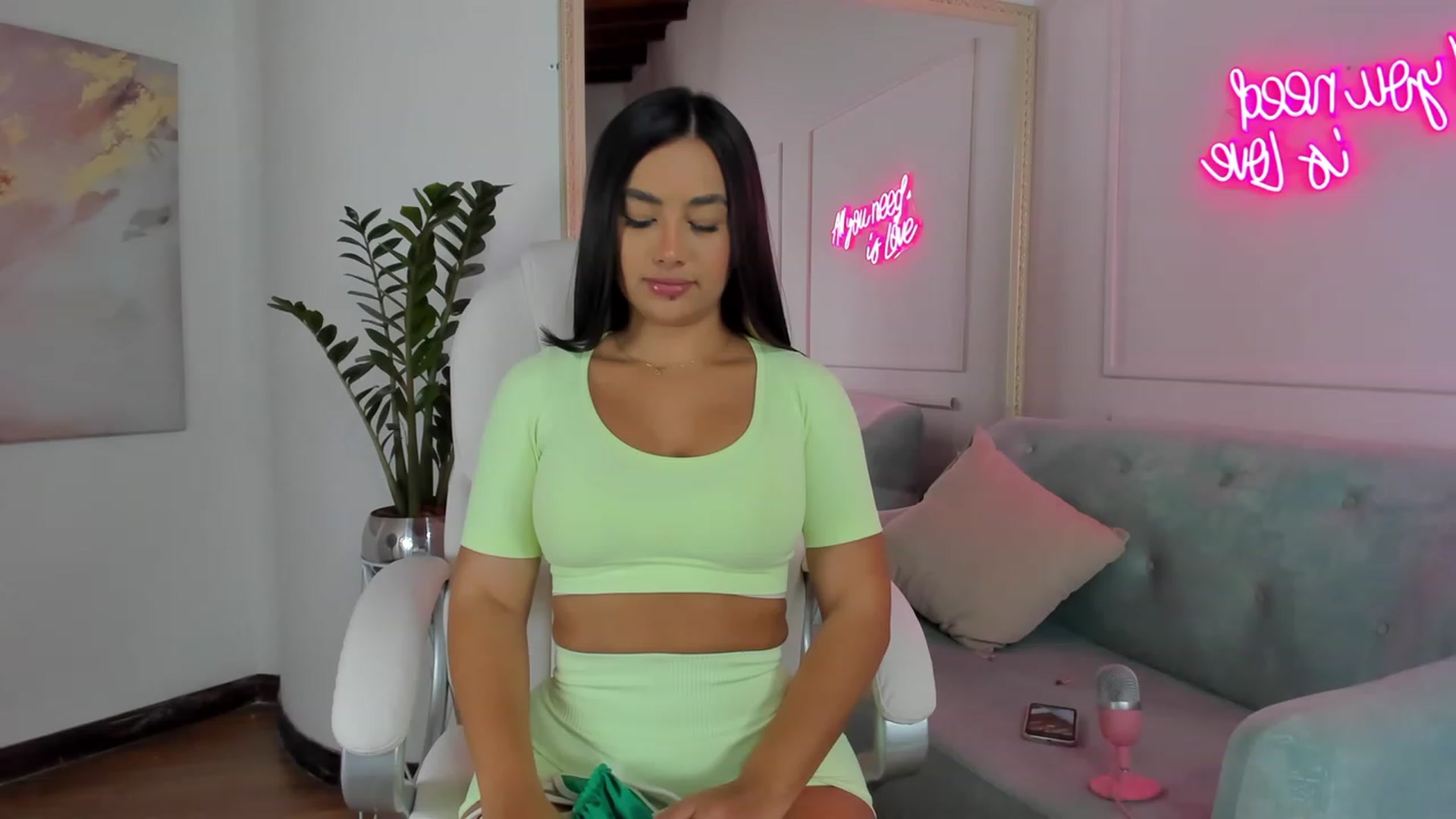 Gallery image thumbnail from Caro_Cano's myfreecams stream on, 01/31/2023, 15:51 image 1 of 20