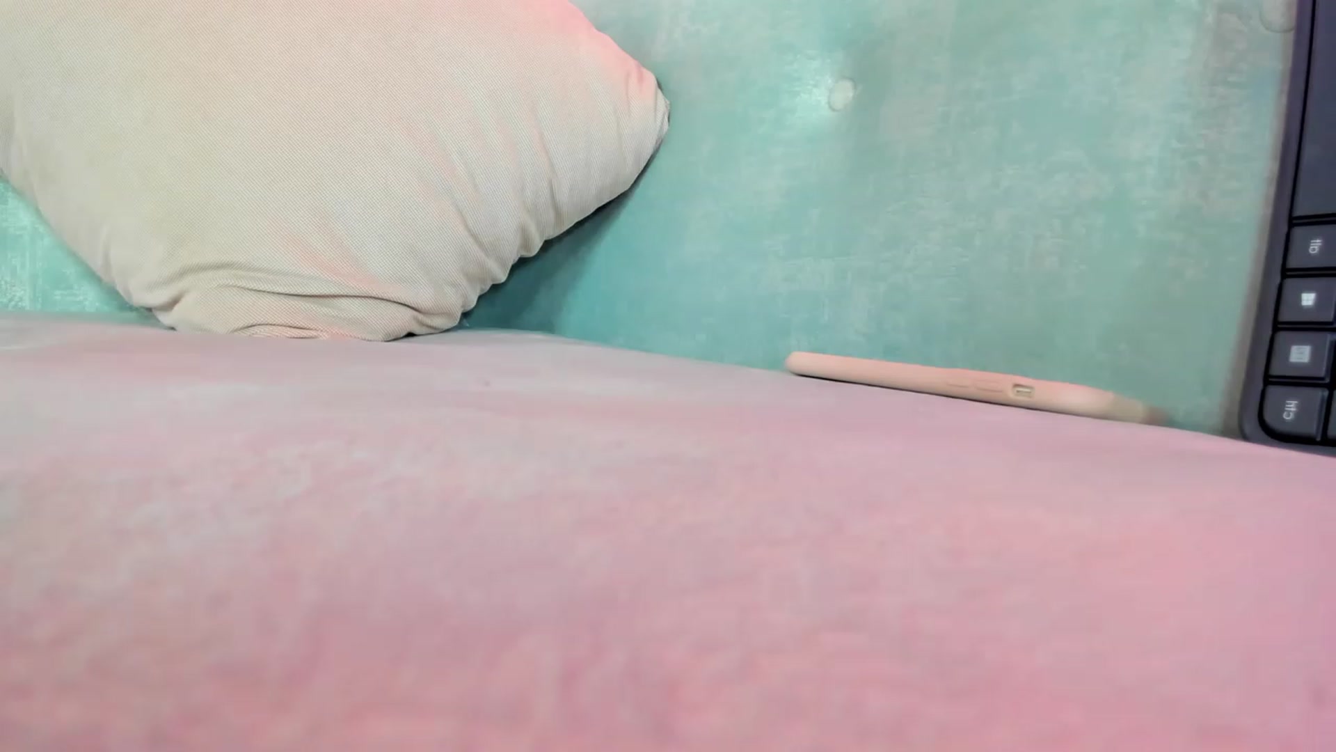 Gallery image thumbnail from Caro_Cano's myfreecams stream on, 02/09/2023, 16:12 image 20 of 20