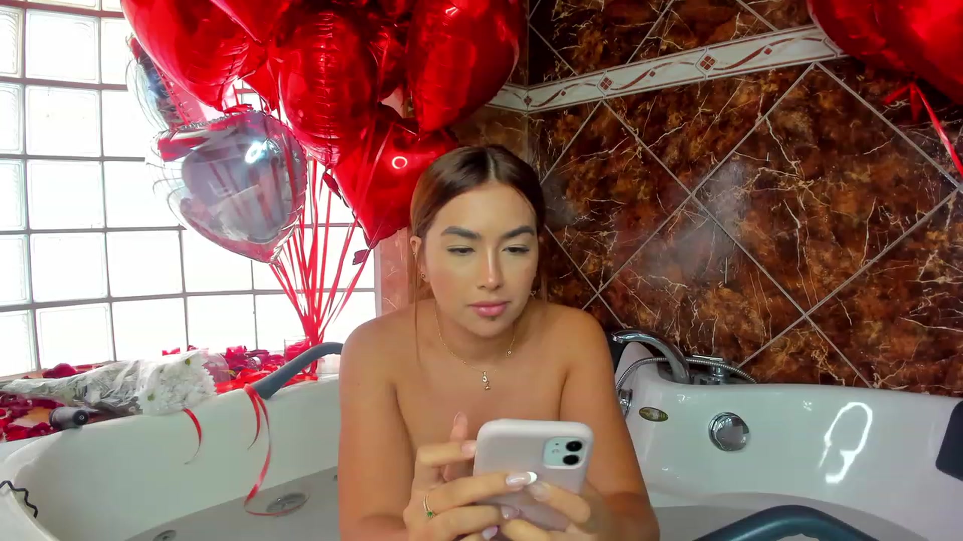 Gallery image thumbnail from Caro_Cano's myfreecams stream on, 02/14/2023, 17:53 image 19 of 20