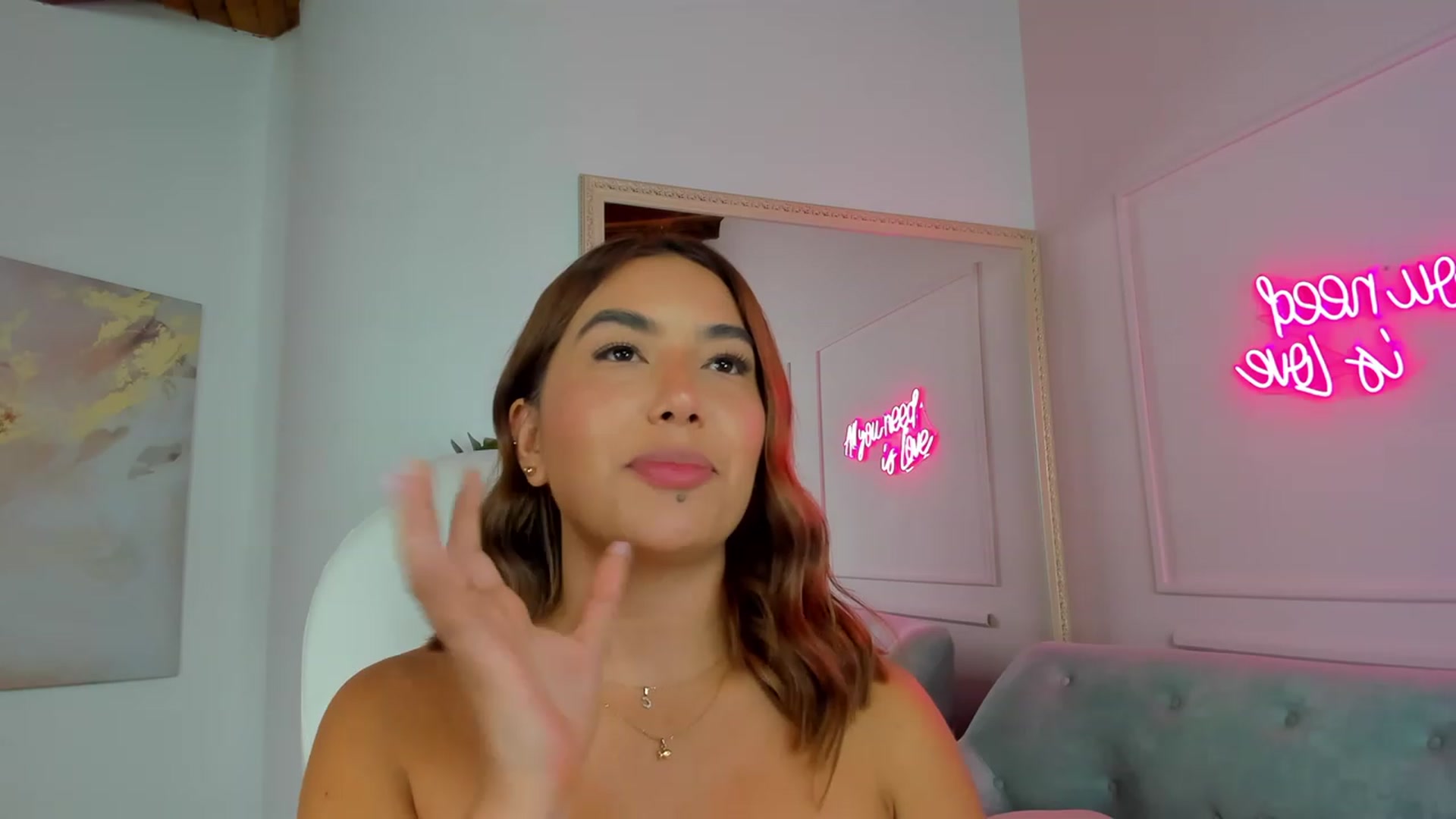 Gallery image thumbnail from Caro_Cano's myfreecams stream on, 02/24/2023, 17:16 image 10 of 20