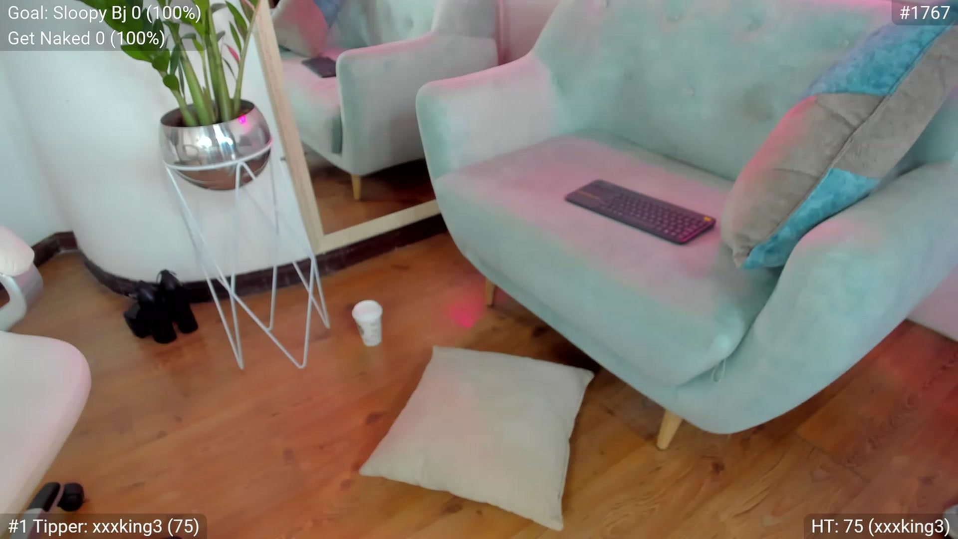Gallery image thumbnail from Caro_Cano's myfreecams stream on, 04/09/2023, 16:49 image 14 of 20