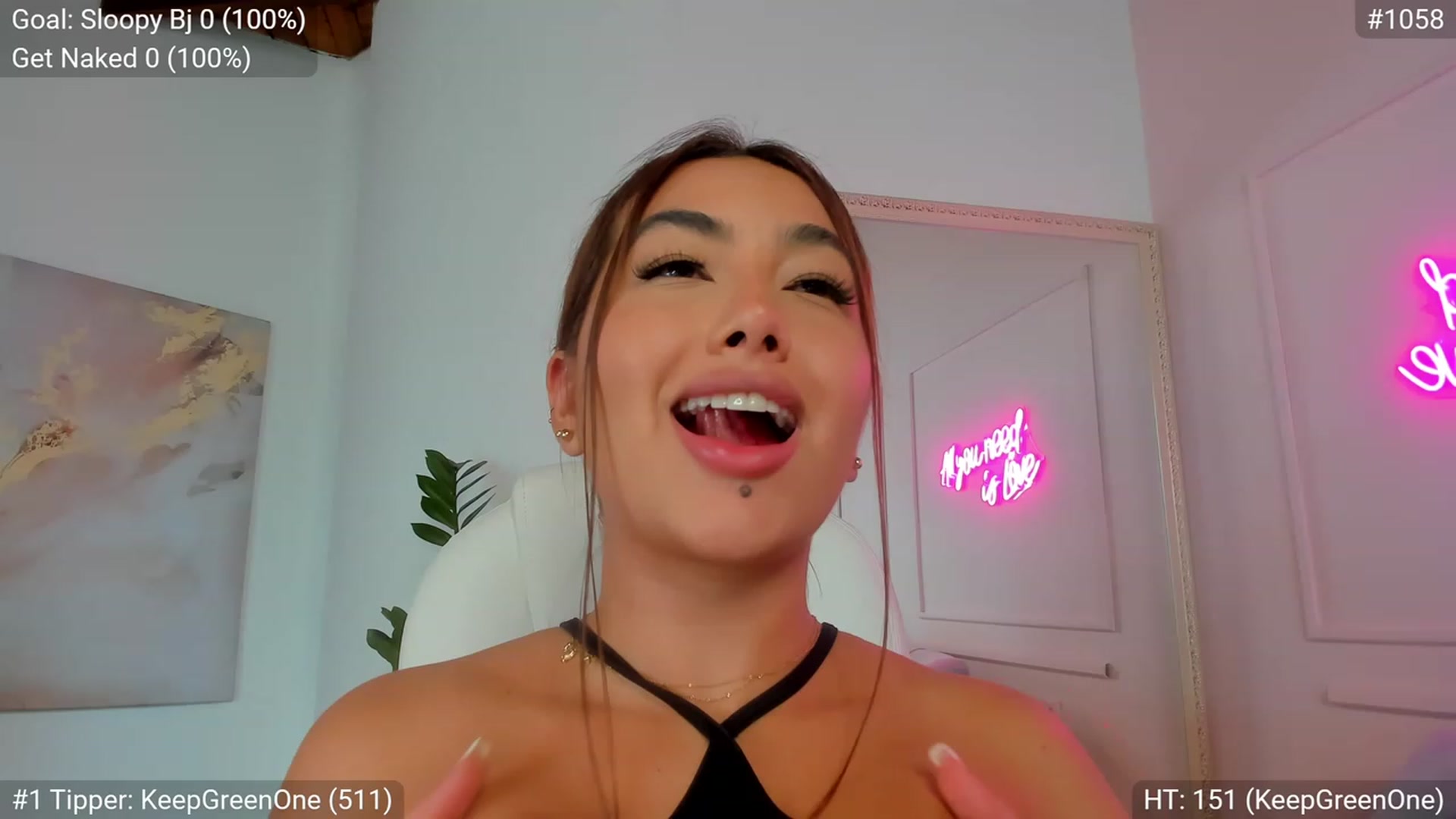 Gallery image thumbnail from Caro_Cano's myfreecams stream on, 04/13/2023, 06:40 image 13 of 20