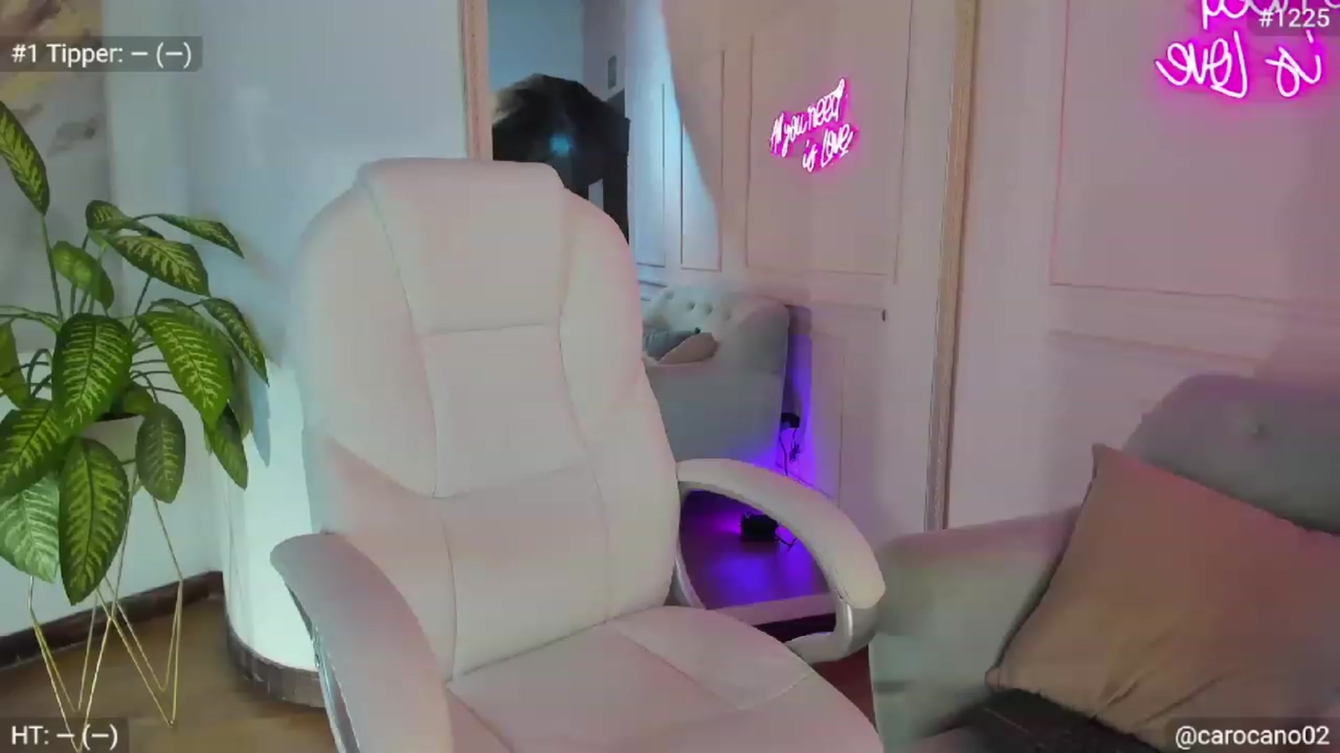 Gallery image thumbnail from Caro_Cano's myfreecams stream on, 06/05/2023, 02:55 image 8 of 20