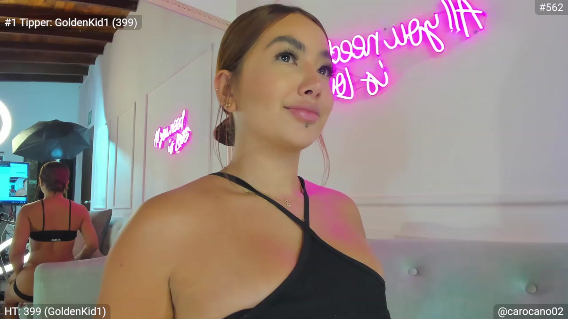 Gallery image thumbnail from Caro_Cano's myfreecams stream on, 06/13/2023, 06:17 image 18 of 20