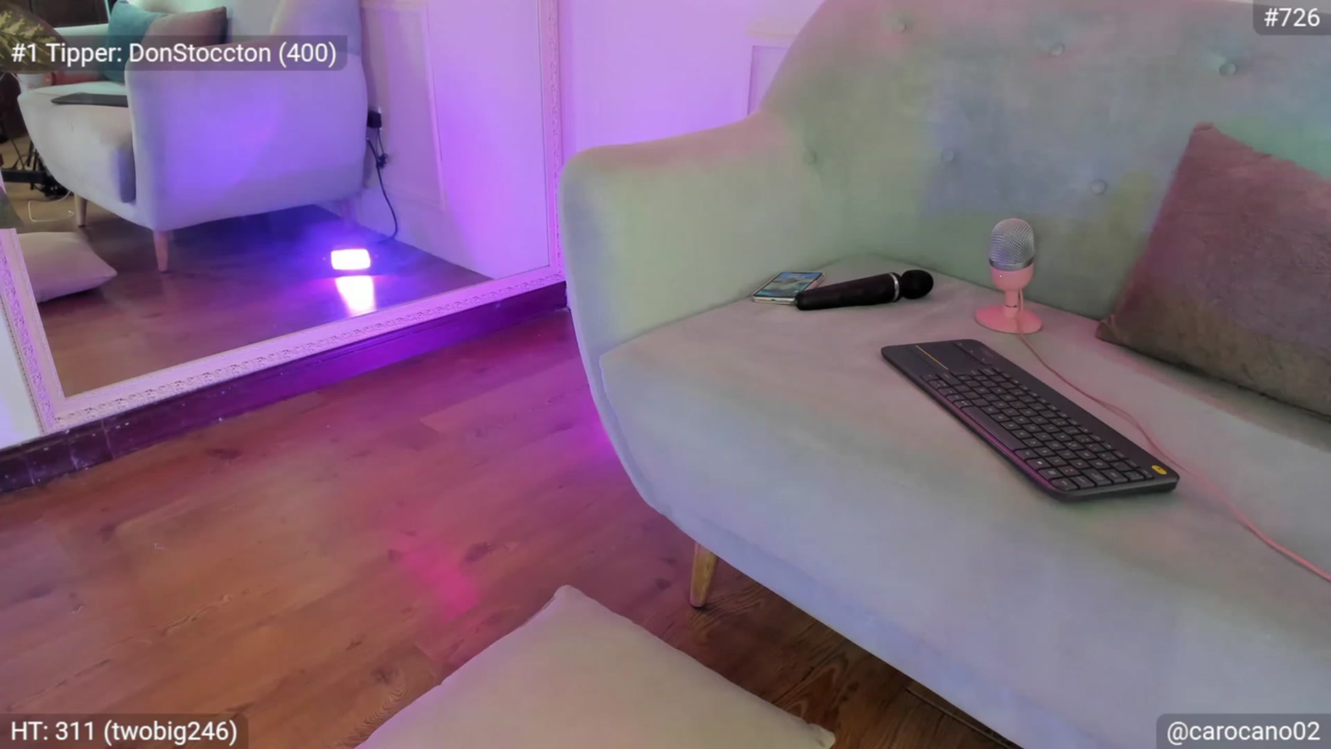 Gallery image thumbnail from Caro_Cano's myfreecams stream on, 06/28/2023, 07:07 image 7 of 20
