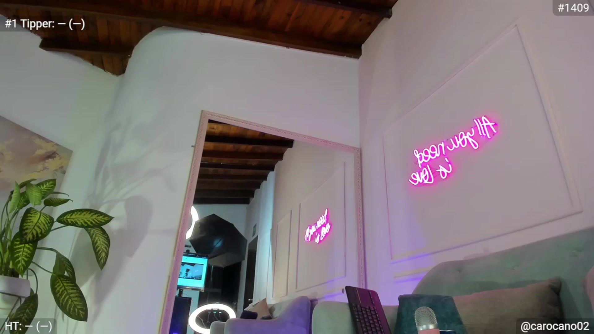 Gallery image thumbnail from Caro_Cano's myfreecams stream on, 08/14/2023, 02:25 image 13 of 20