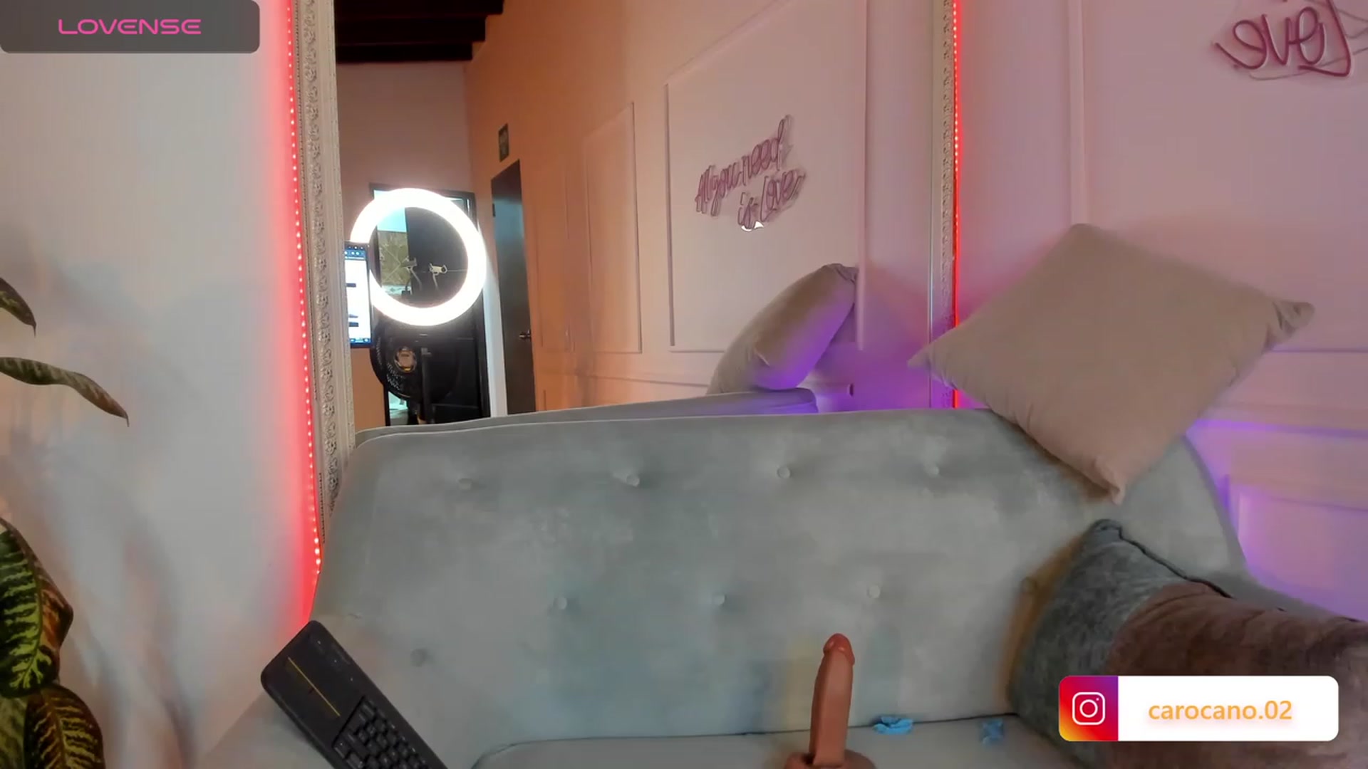 Gallery image thumbnail from Caro_Cano's myfreecams stream on, 12/21/2023, 05:59 image 8 of 20